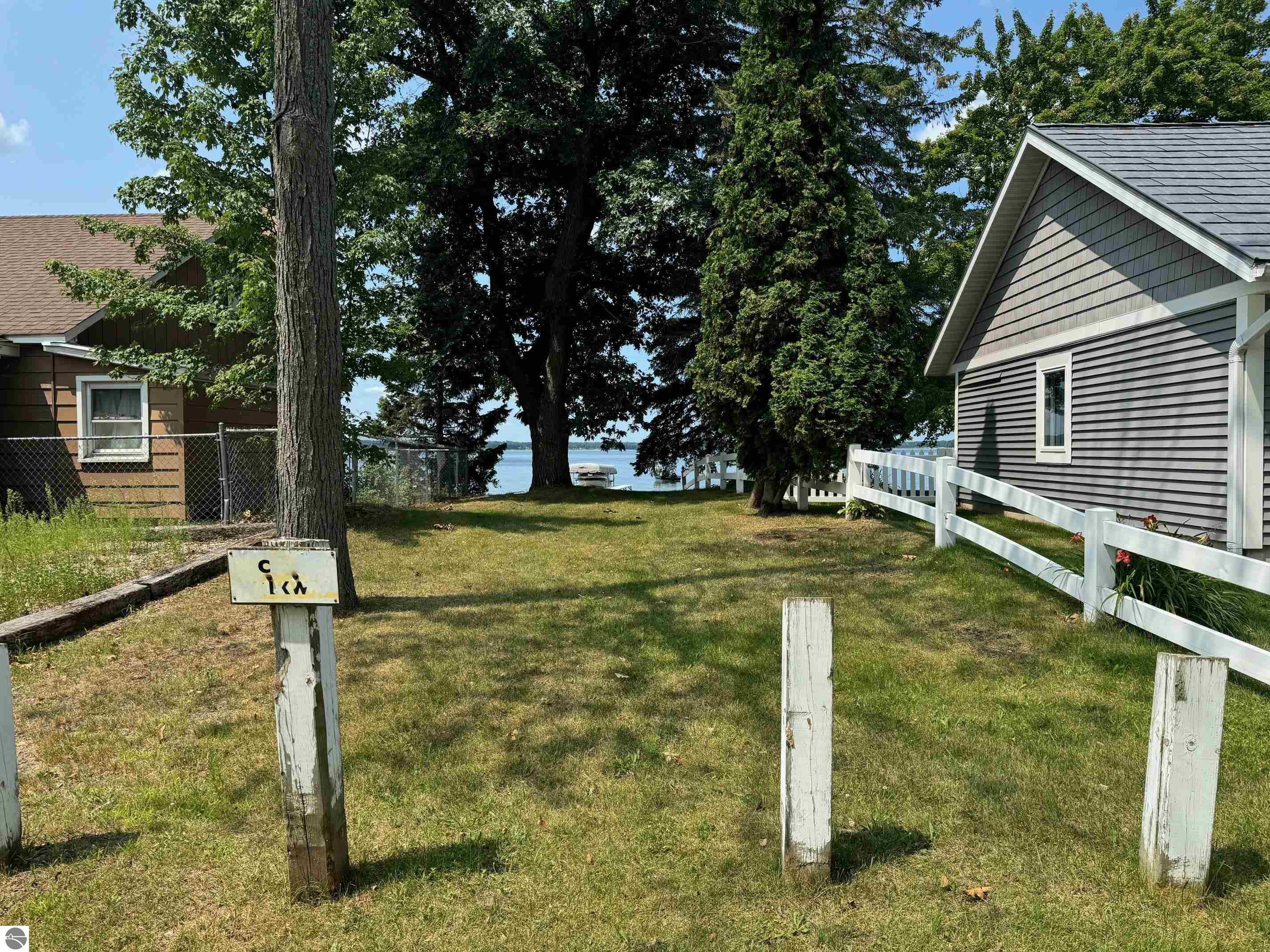 722 S Lakeshore Drive, Lake City, MI 49651 — Photo 61