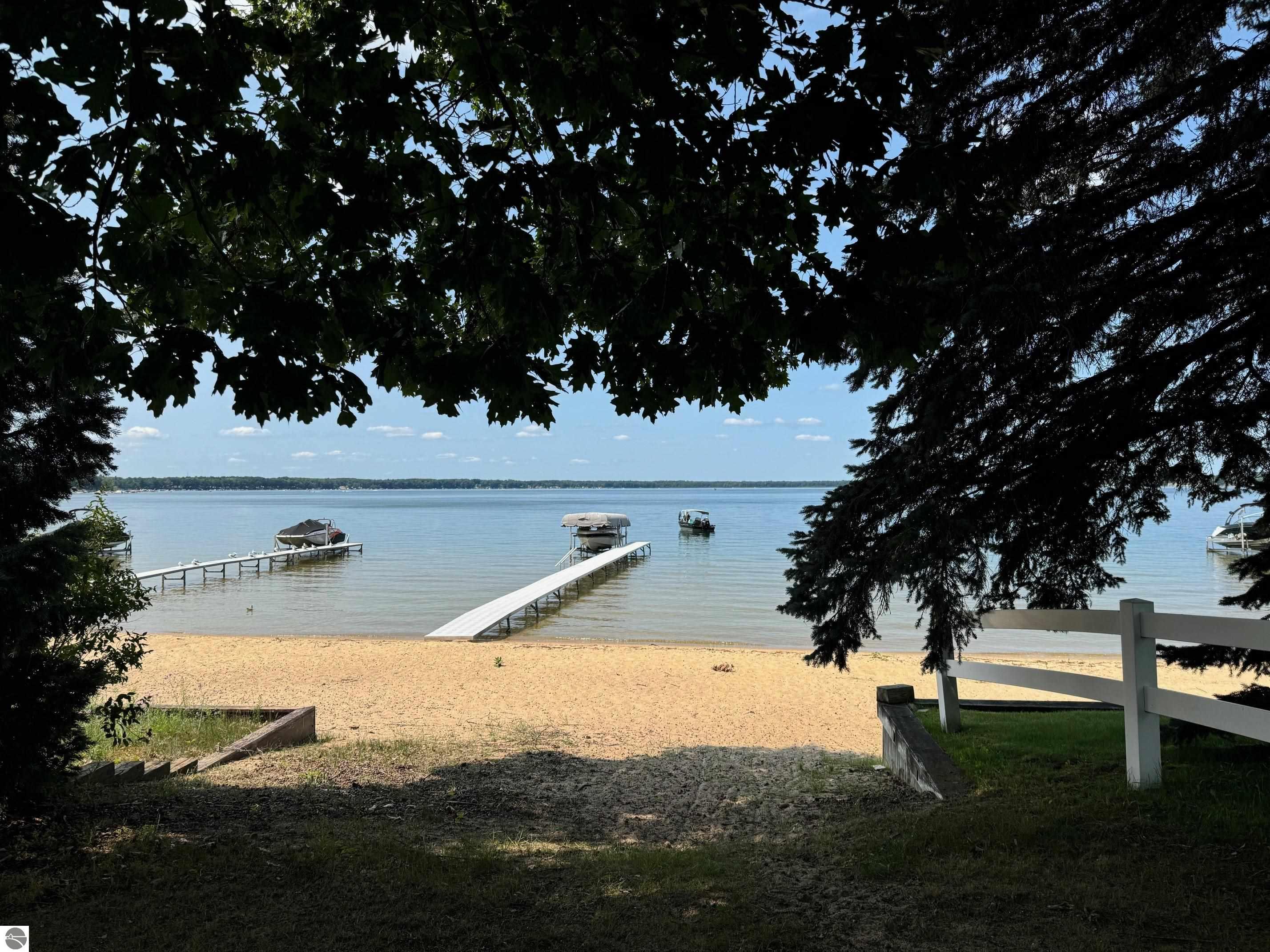 722 S Lakeshore Drive, Lake City, MI 49651 — Photo 62
