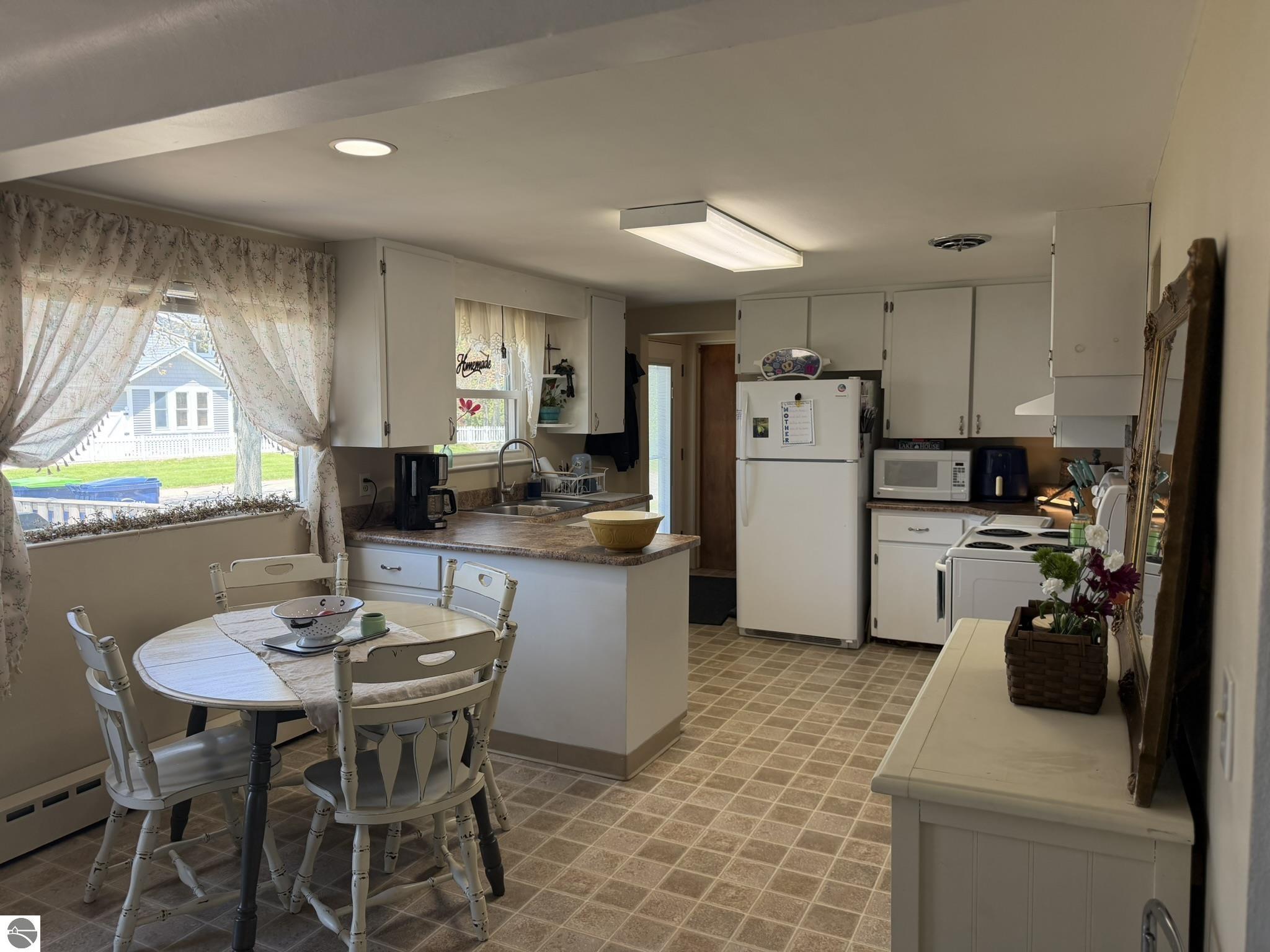 722 S Lakeshore Drive, Lake City, MI 49651 — Photo 10