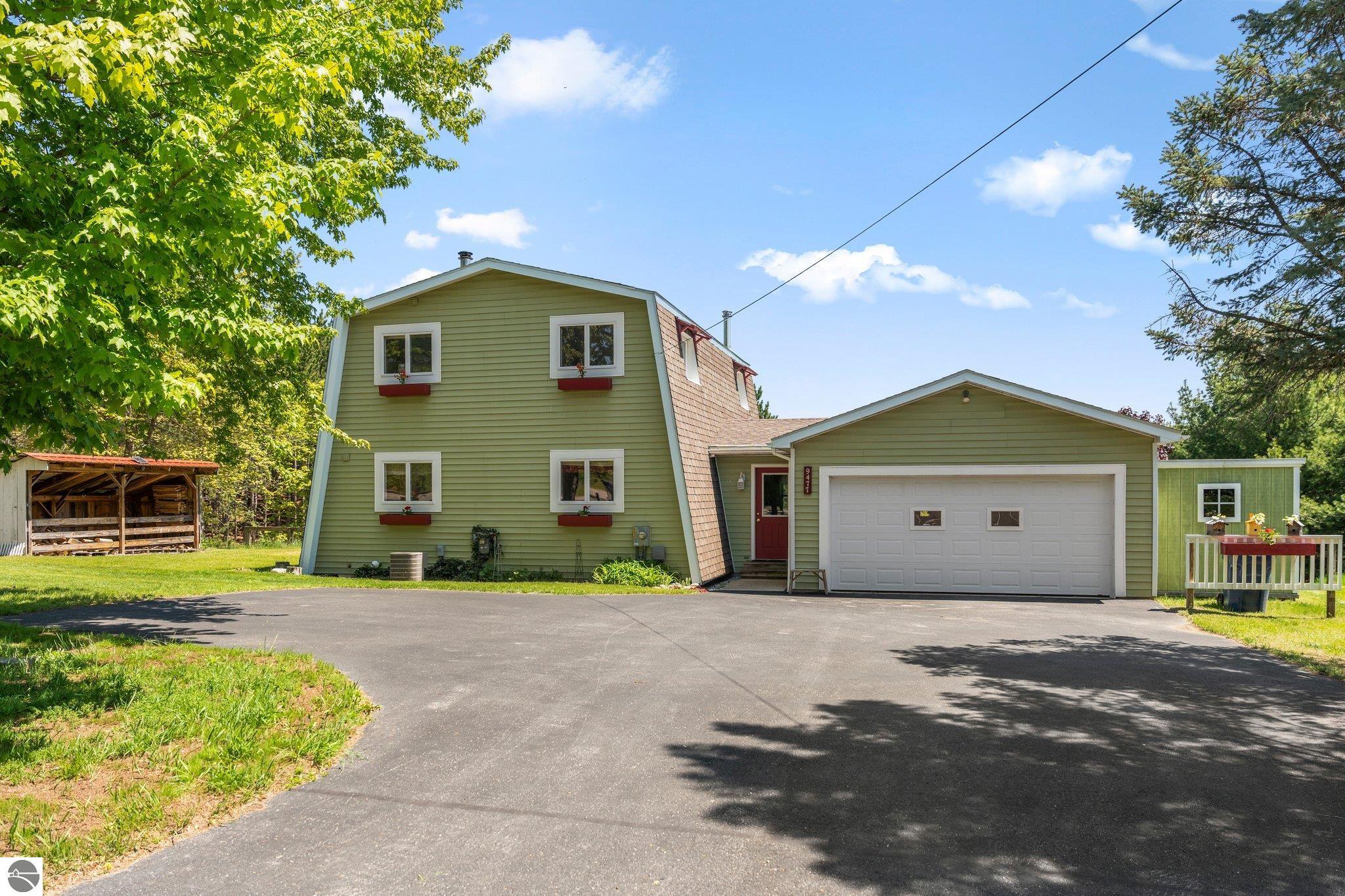 9477 S Cedar Road, Cedar, MI 49621 — Photo 2