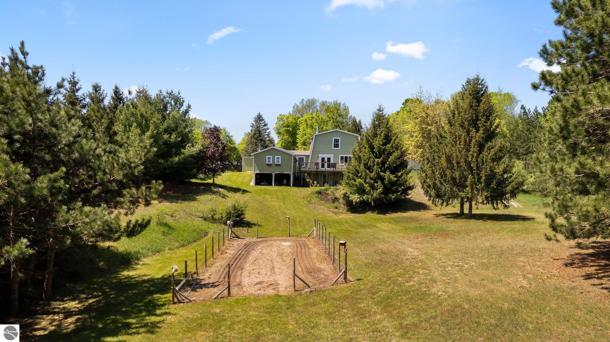 9477 S Cedar Road, Cedar, MI 49621 — Photo 36