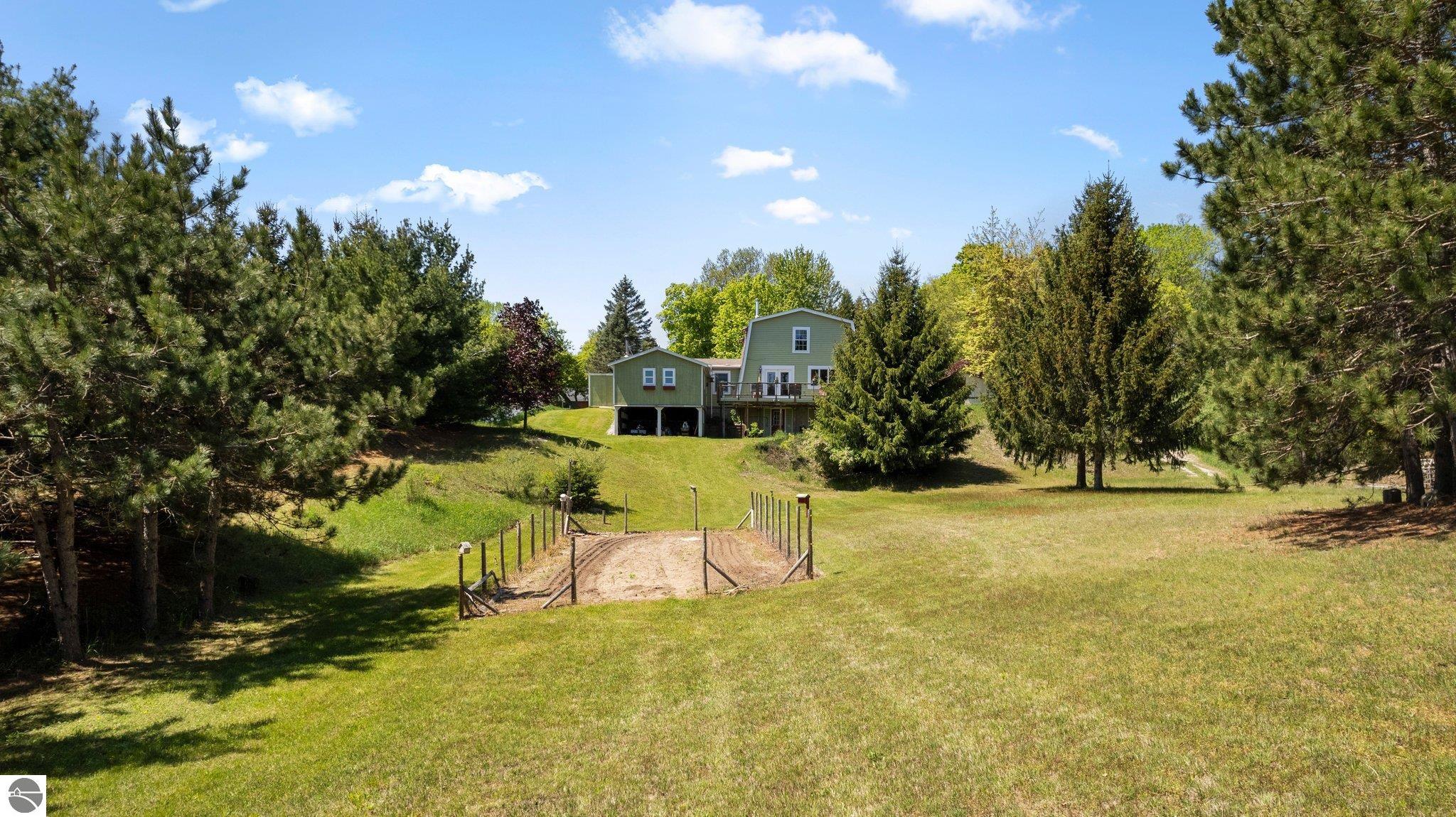 9477 S Cedar Road, Cedar, MI 49621 — Photo 37