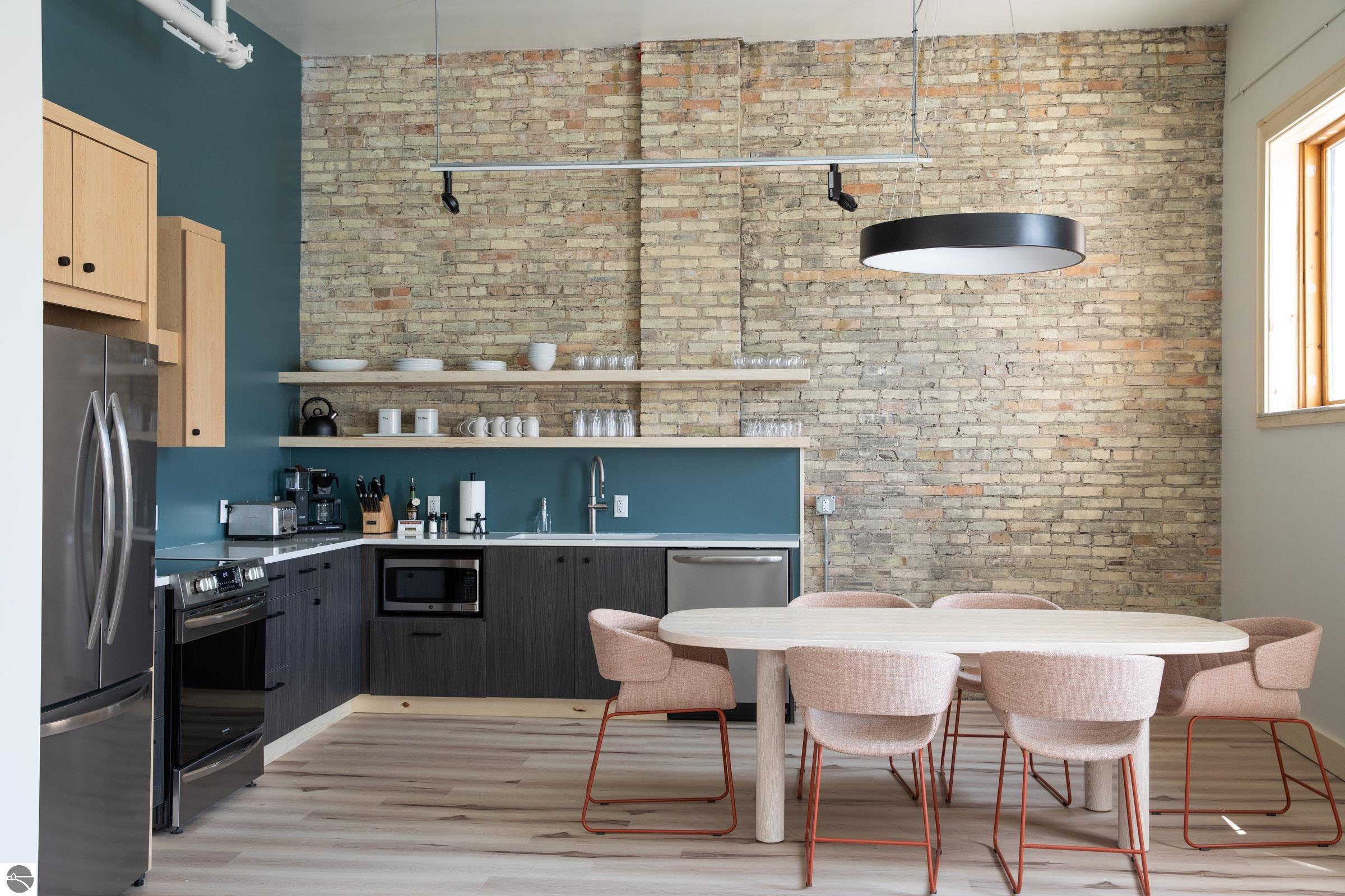 100 E Front Street # 203