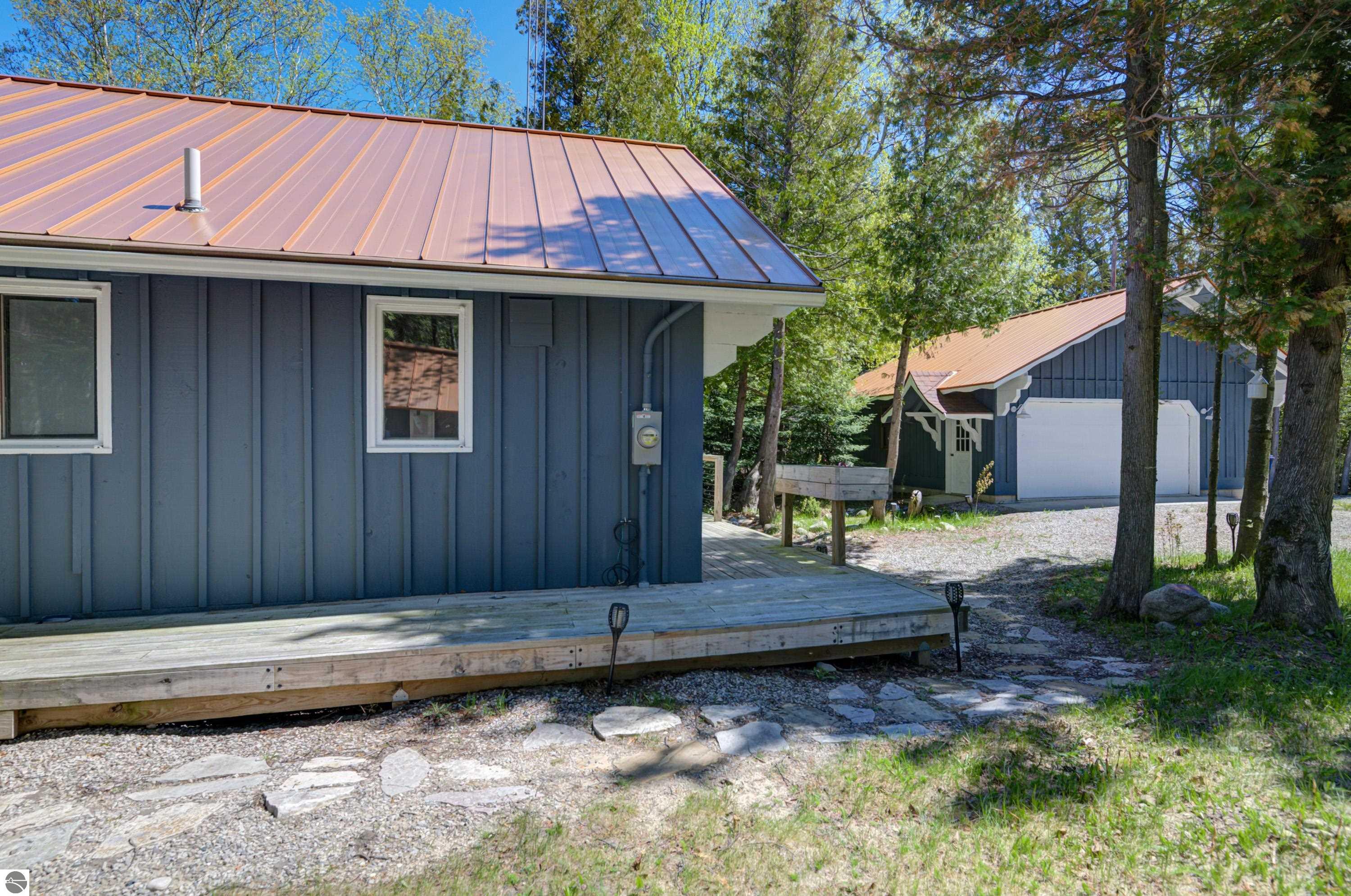 14827 N Cathead Bay Drive, Northport, MI 49670 — Photo 8