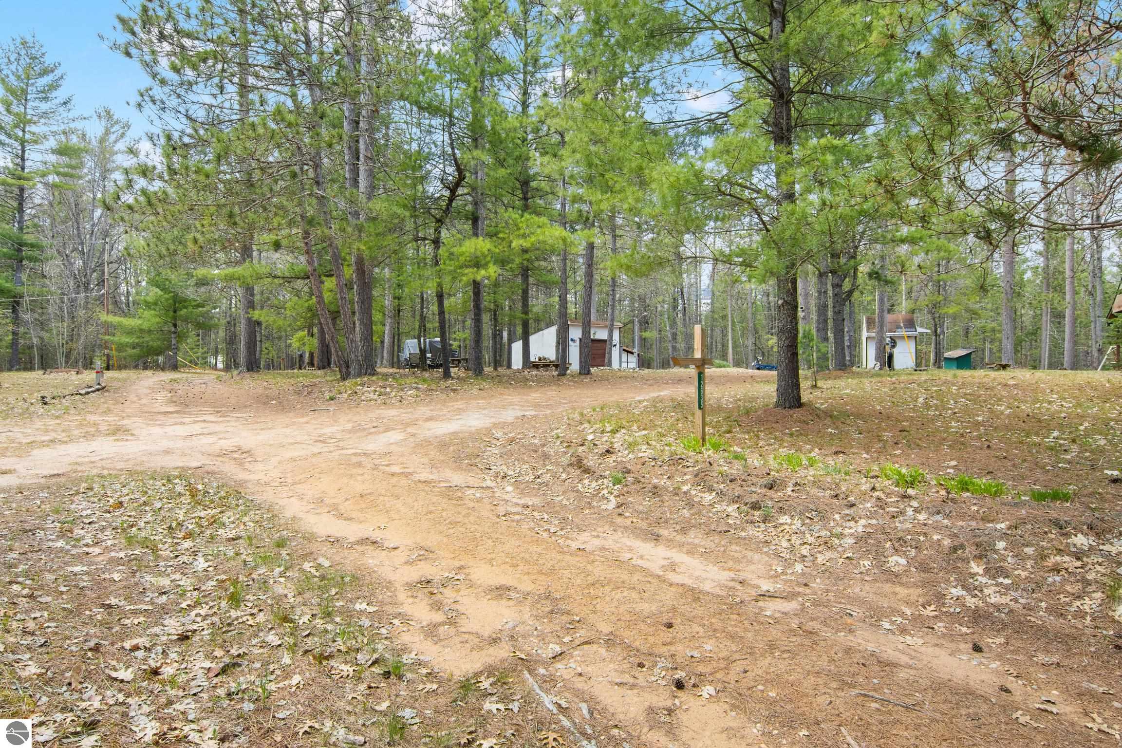 12635 SE Piper Circle, Kalkaska, MI 49646 — Photo 18