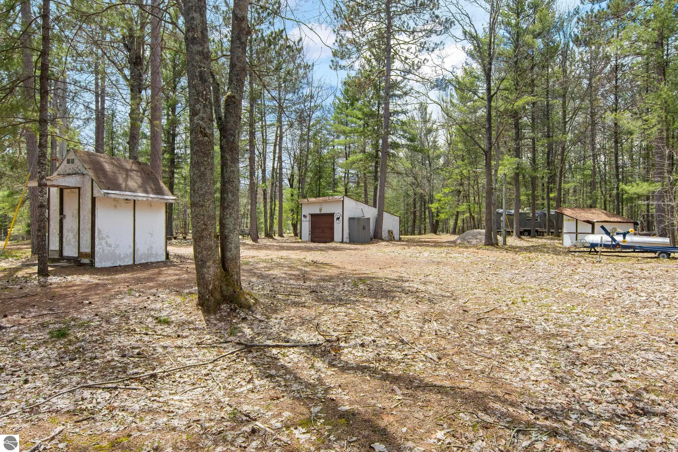 12635 SE Piper Circle, Kalkaska, MI 49646 — Photo 10
