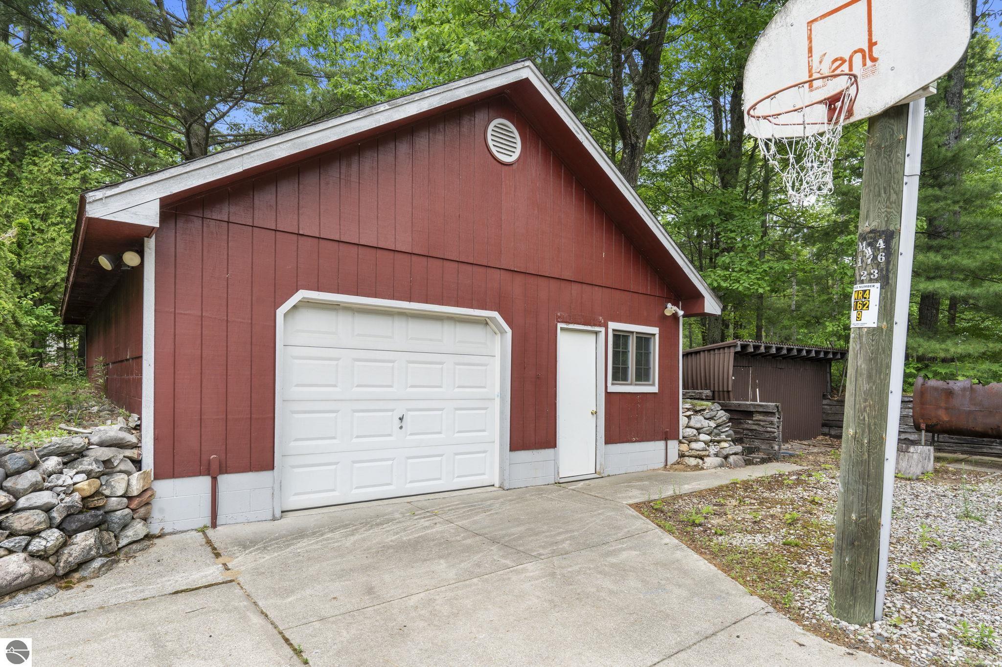 10477 NE Black Bear Road, Kalkaska, MI 49646 — Photo 70
