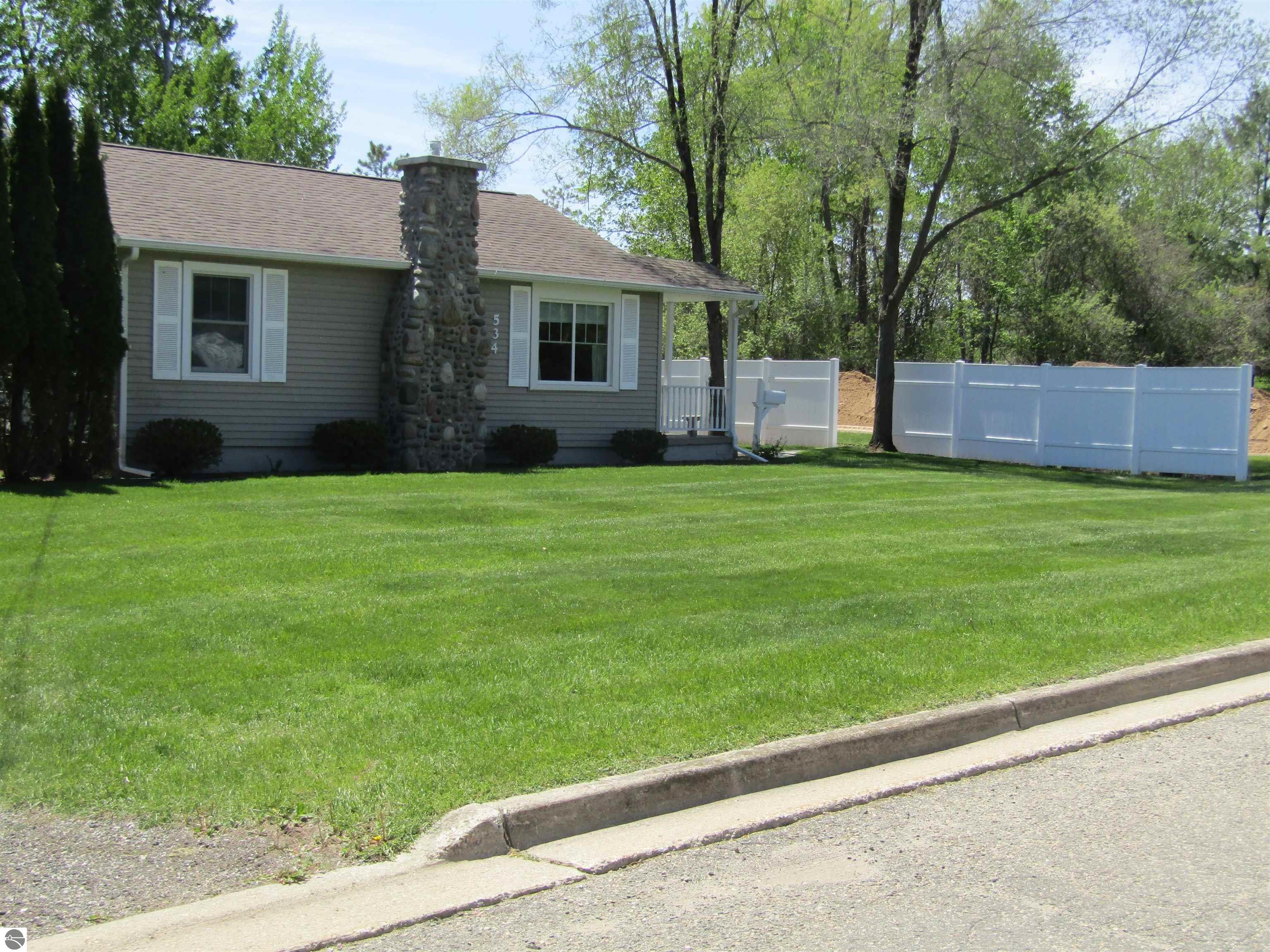 534 Morrison Street, West Branch, MI 48661 — Photo 2