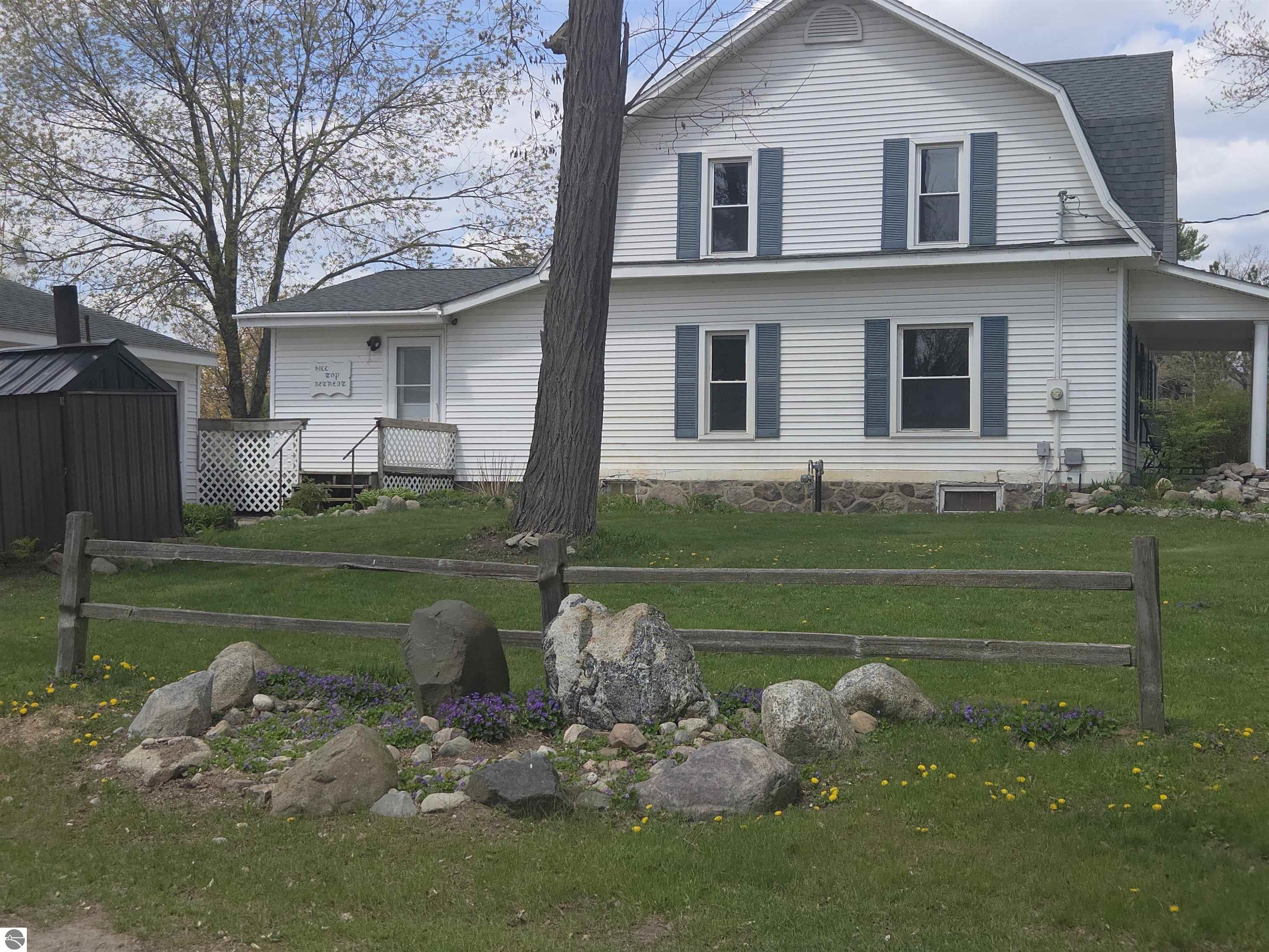 9368 School Street, Lake, MI 48632 — Photo 2