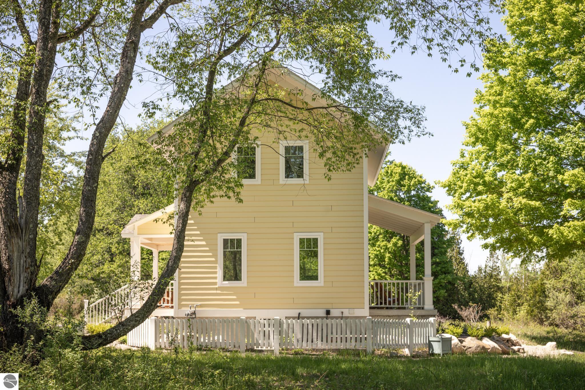 220 W Harbor Highway, Maple City, MI 49664 — Photo 17