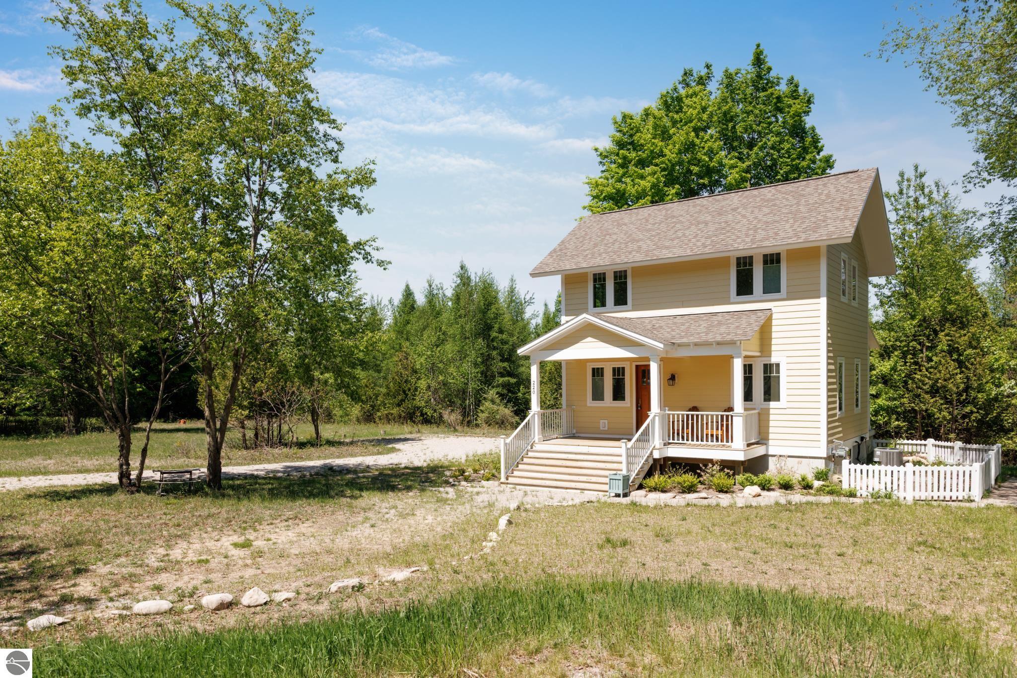 220 W Harbor Highway, Maple City, MI 49664 — Photo 20