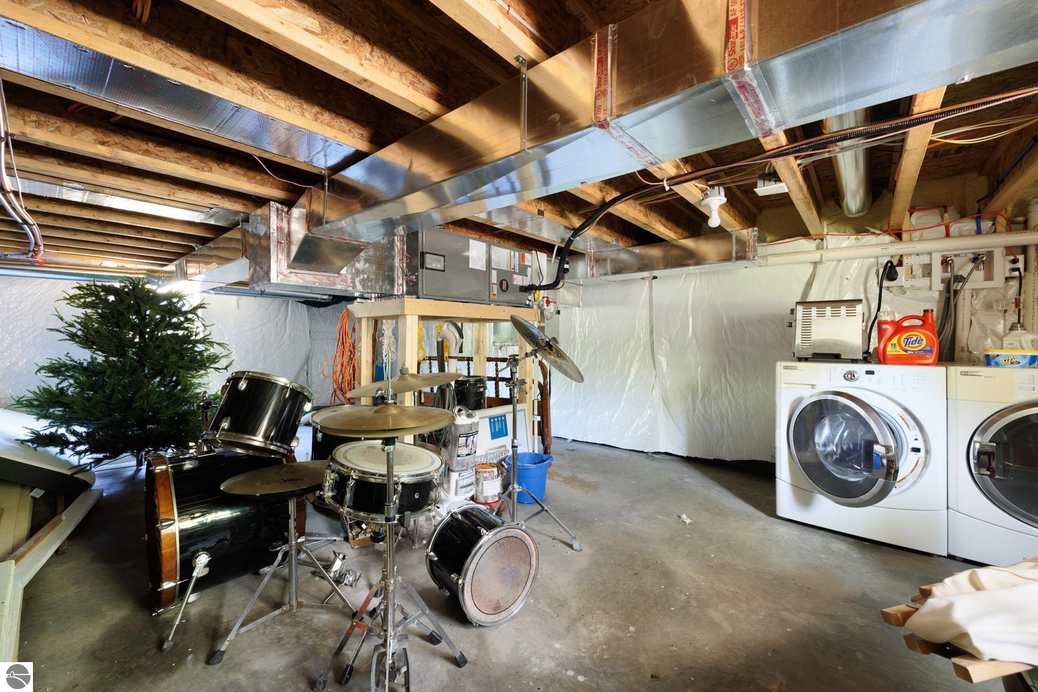 220 W Harbor Highway, Maple City, MI 49664 — Photo 49