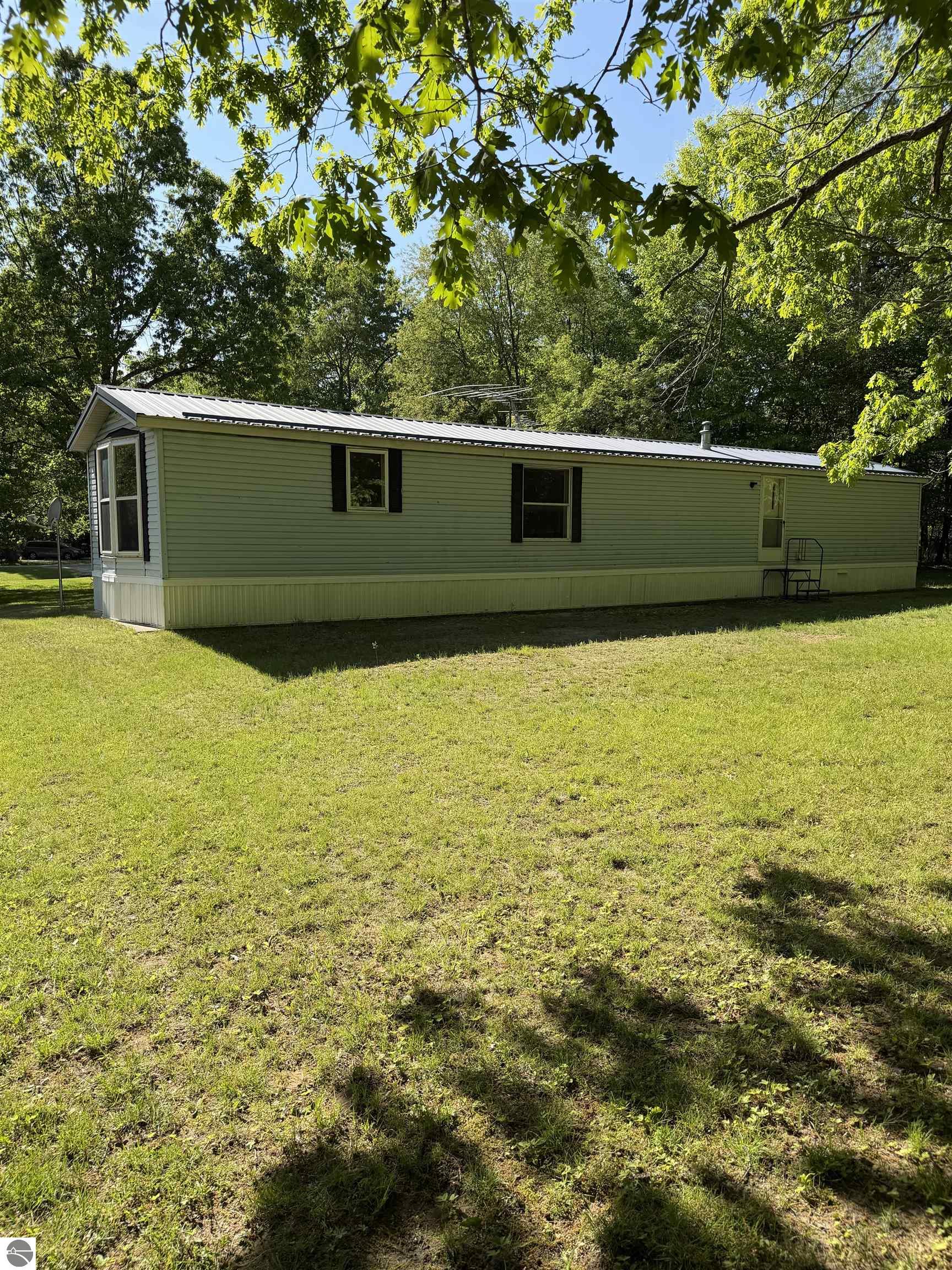1010 Siesta Lane, Weidman, MI 48893 — Photo 22