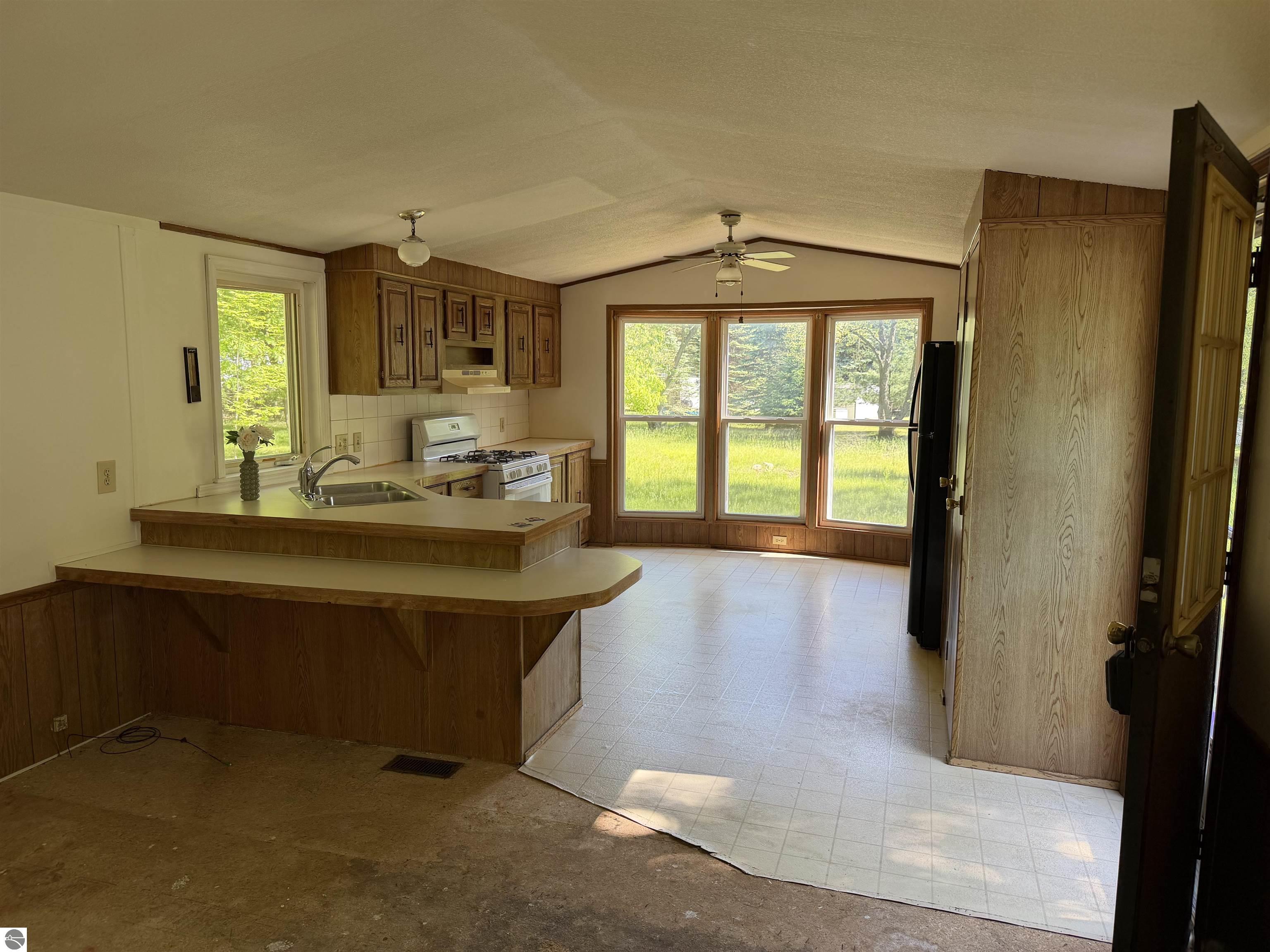 1010 Siesta Lane, Weidman, MI 48893 — Photo 8
