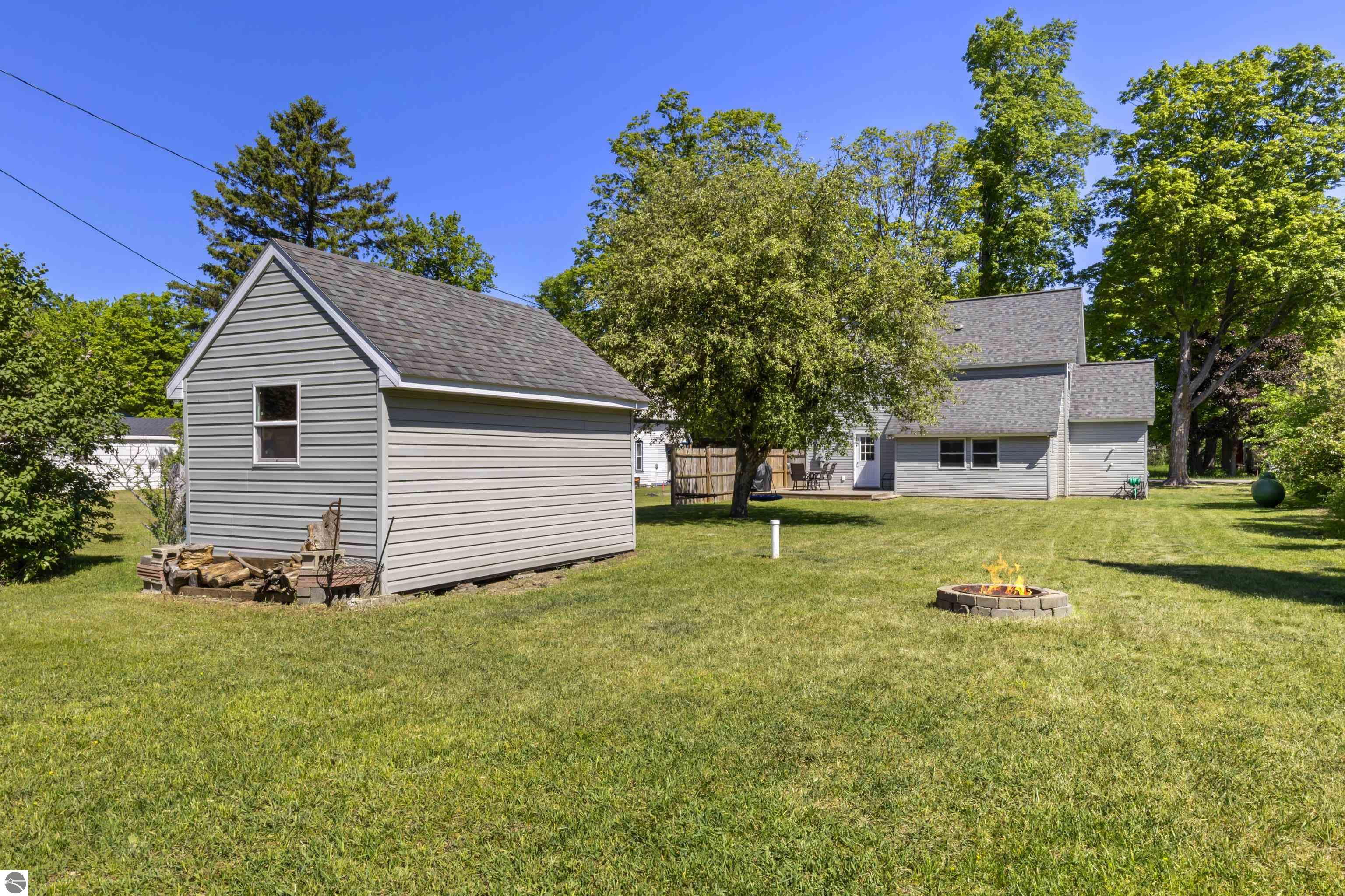 14641 Thompson Avenue, Thompsonville, MI 49683 — Photo 3
