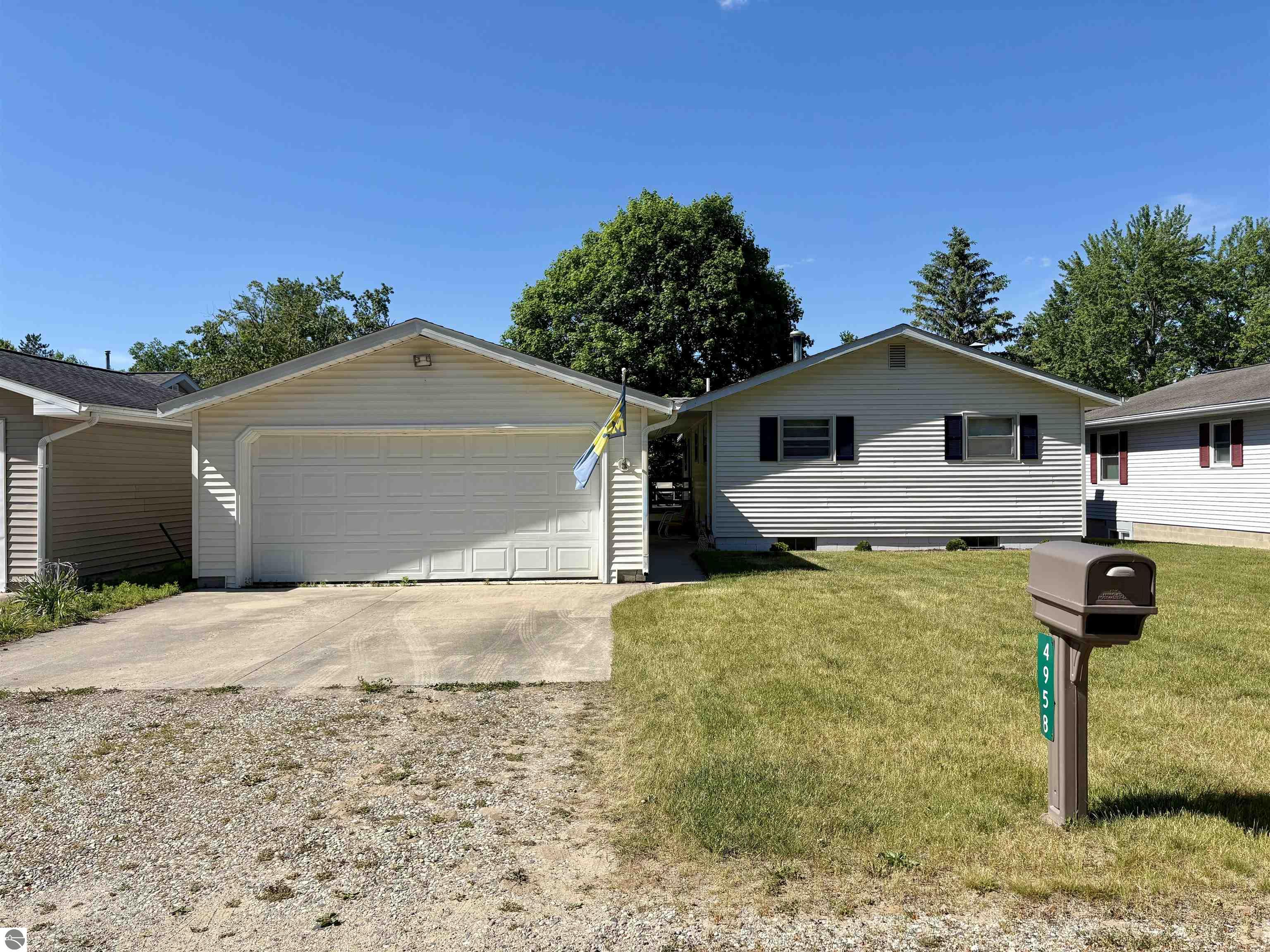 4958 Bayou Drive, Lake, MI 48632 — Photo 22