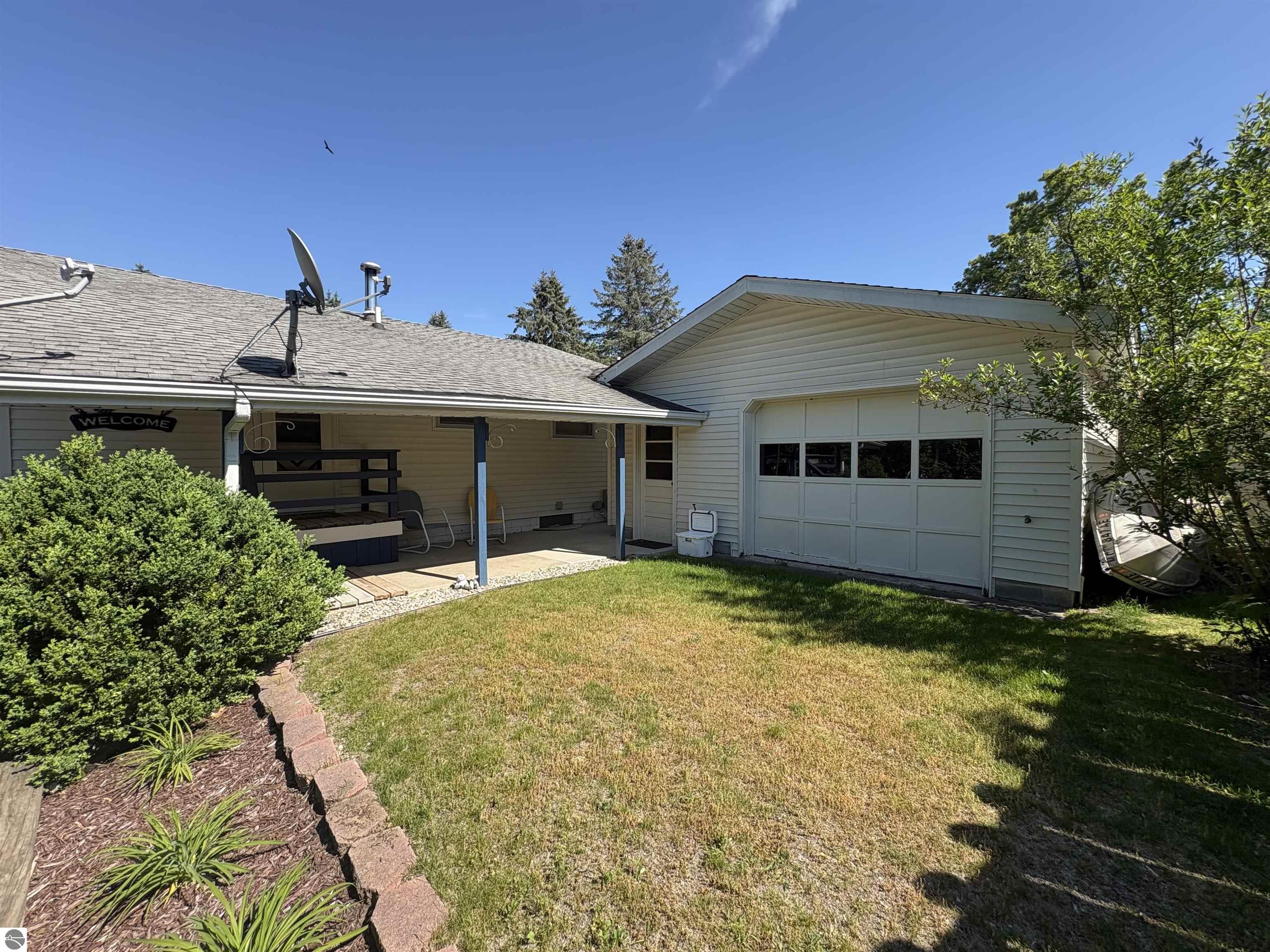 4958 Bayou Drive, Lake, MI 48632 — Photo 9