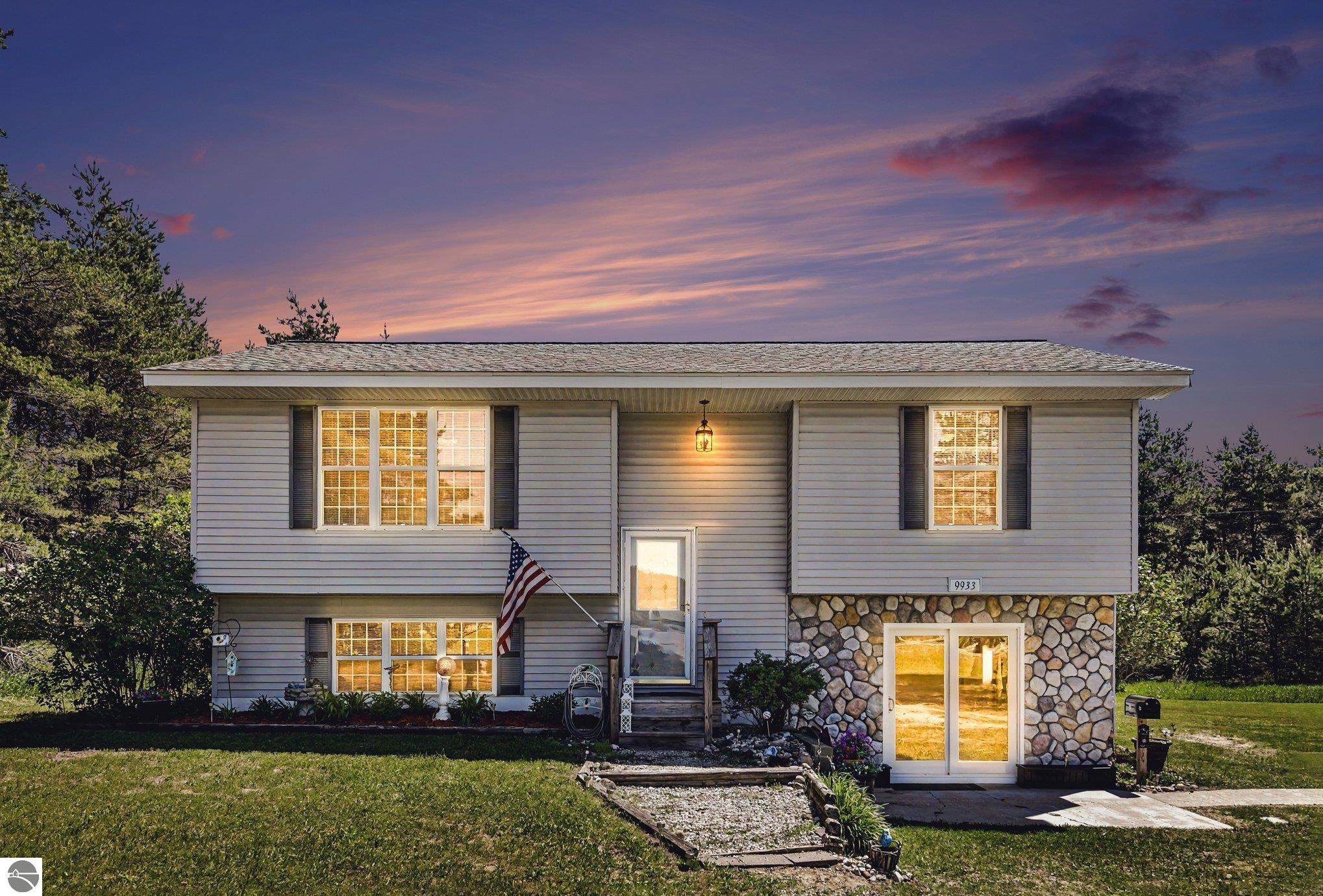 9933 Summit City Road, Kingsley, MI 49649 — Photo 21
