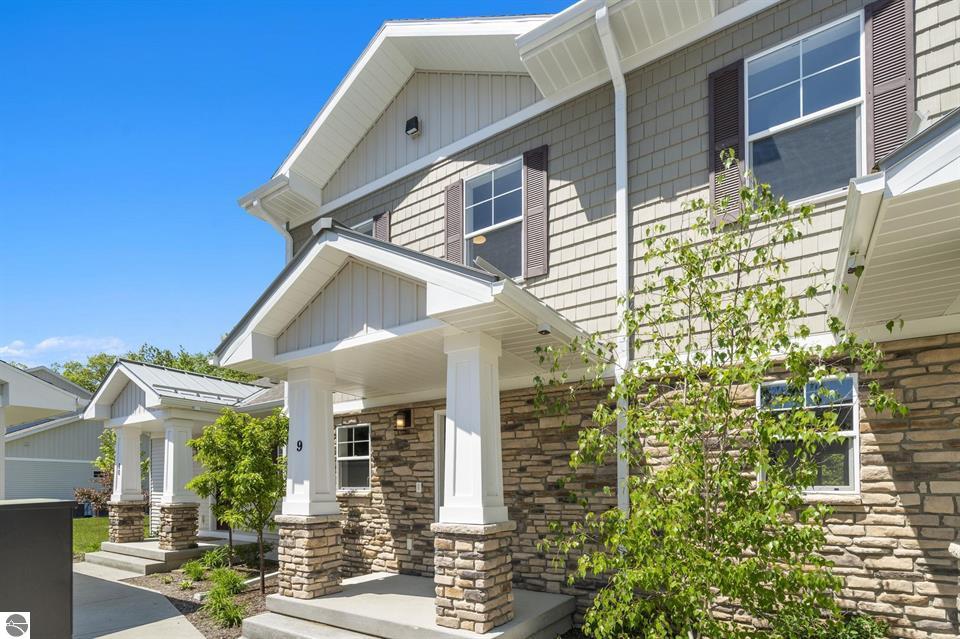 1548 Simsbury Street 9 on Boardman Lake