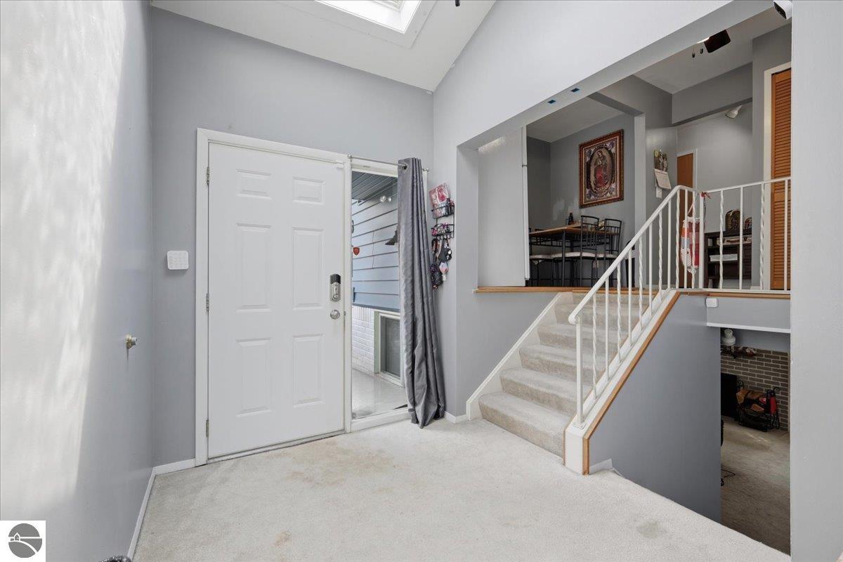 2561 Binghamton, Auburn Hills, MI 48326 — Photo 3