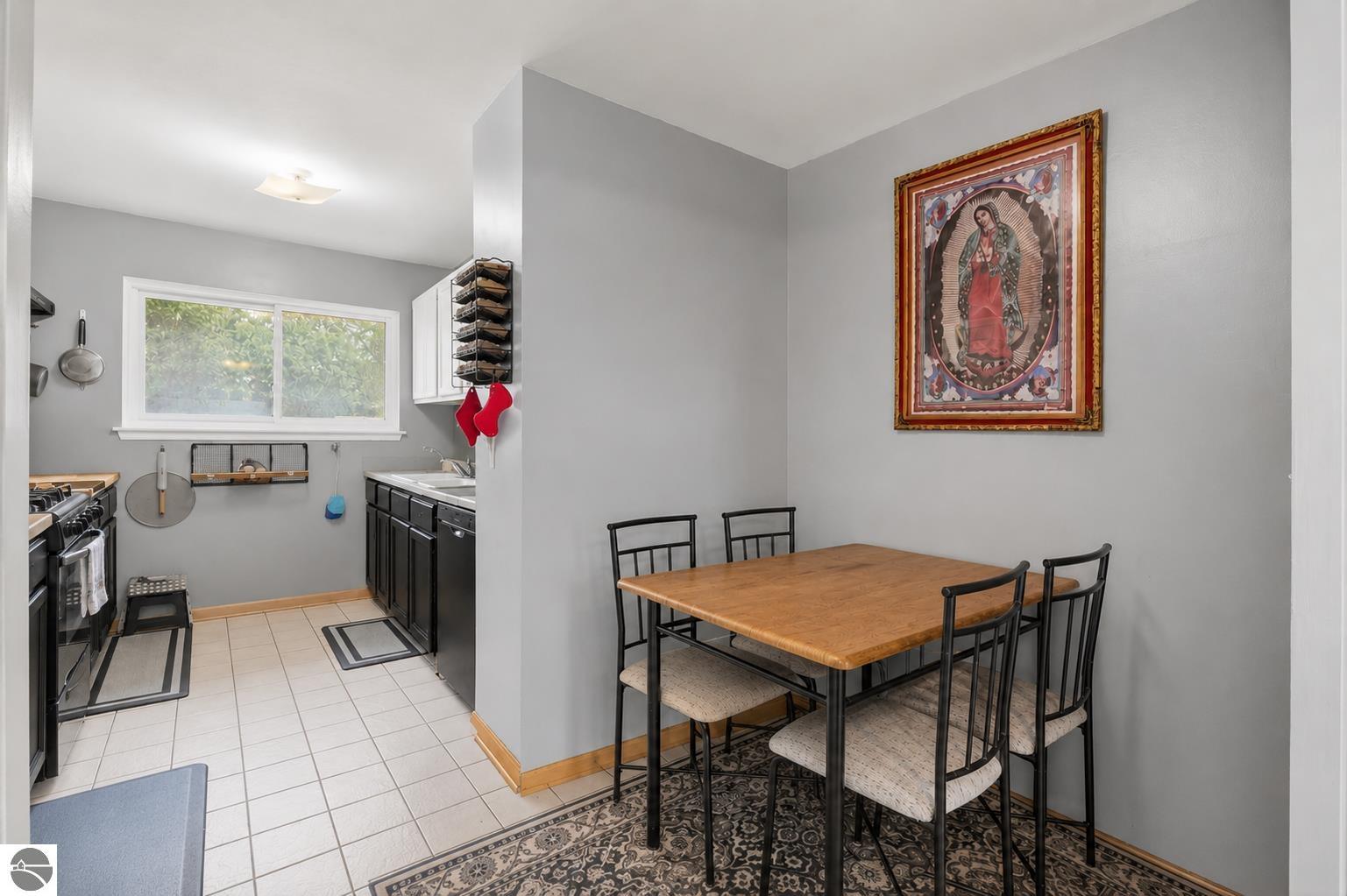 2561 Binghamton, Auburn Hills, MI 48326 — Photo 8