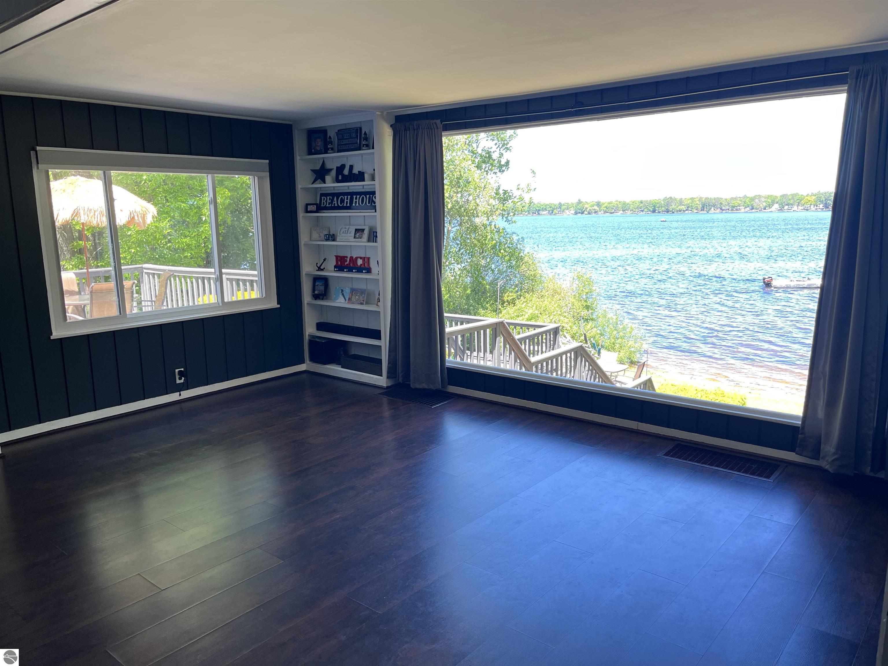 6466 Westshore Drive, Oscoda, MI 48750 — Photo 15