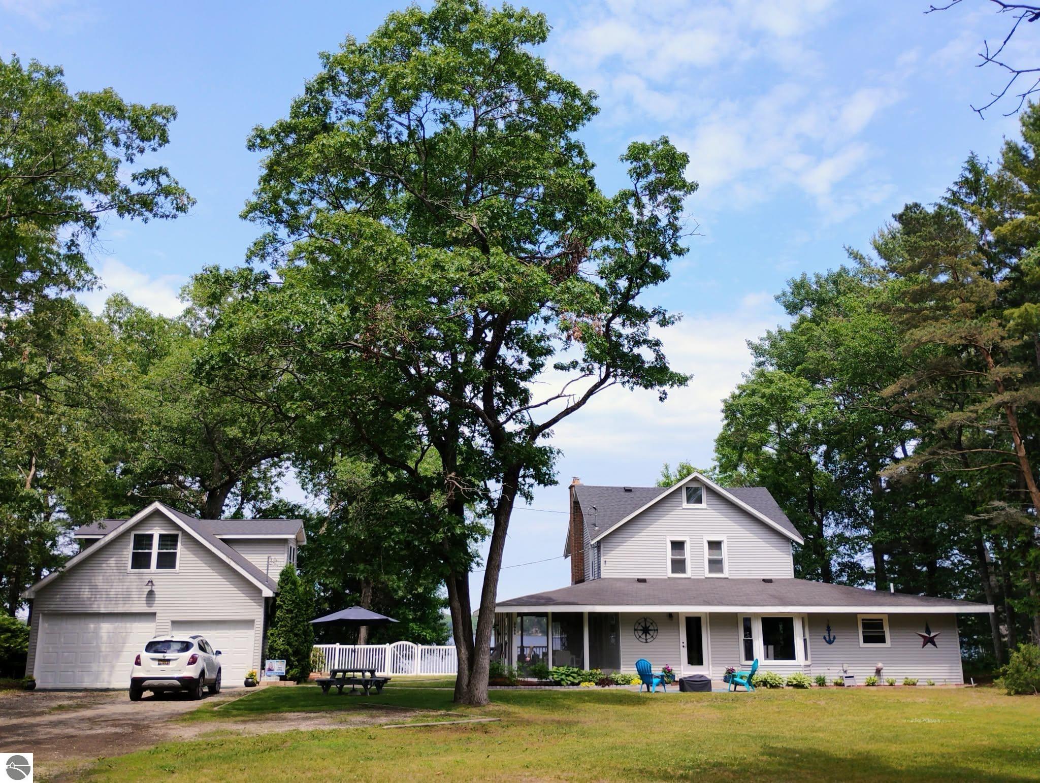 6466 Westshore Drive, Oscoda, MI 48750 — Photo 3