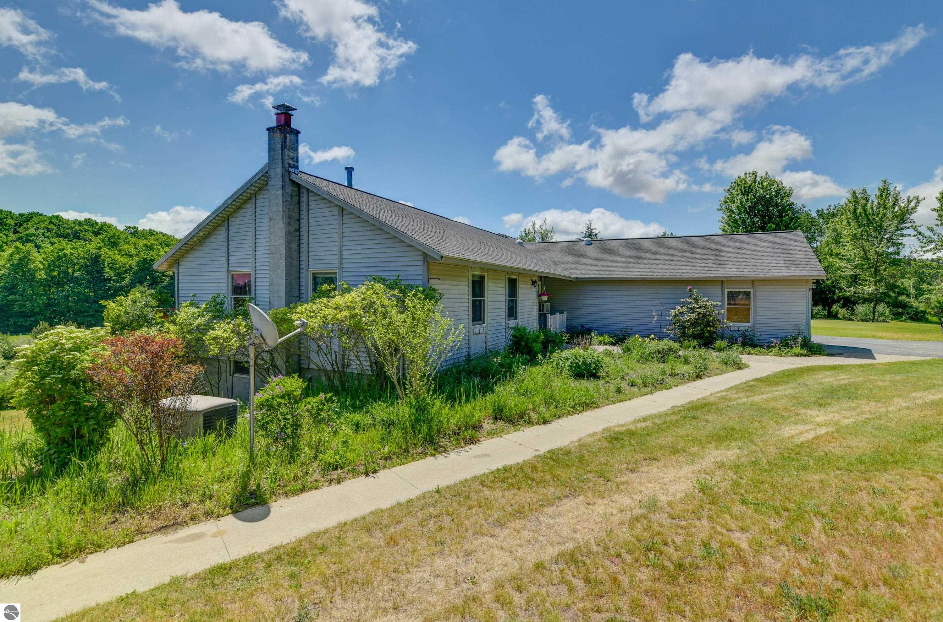8155 Blackman Road, Kingsley, MI 49649 — Photo 9