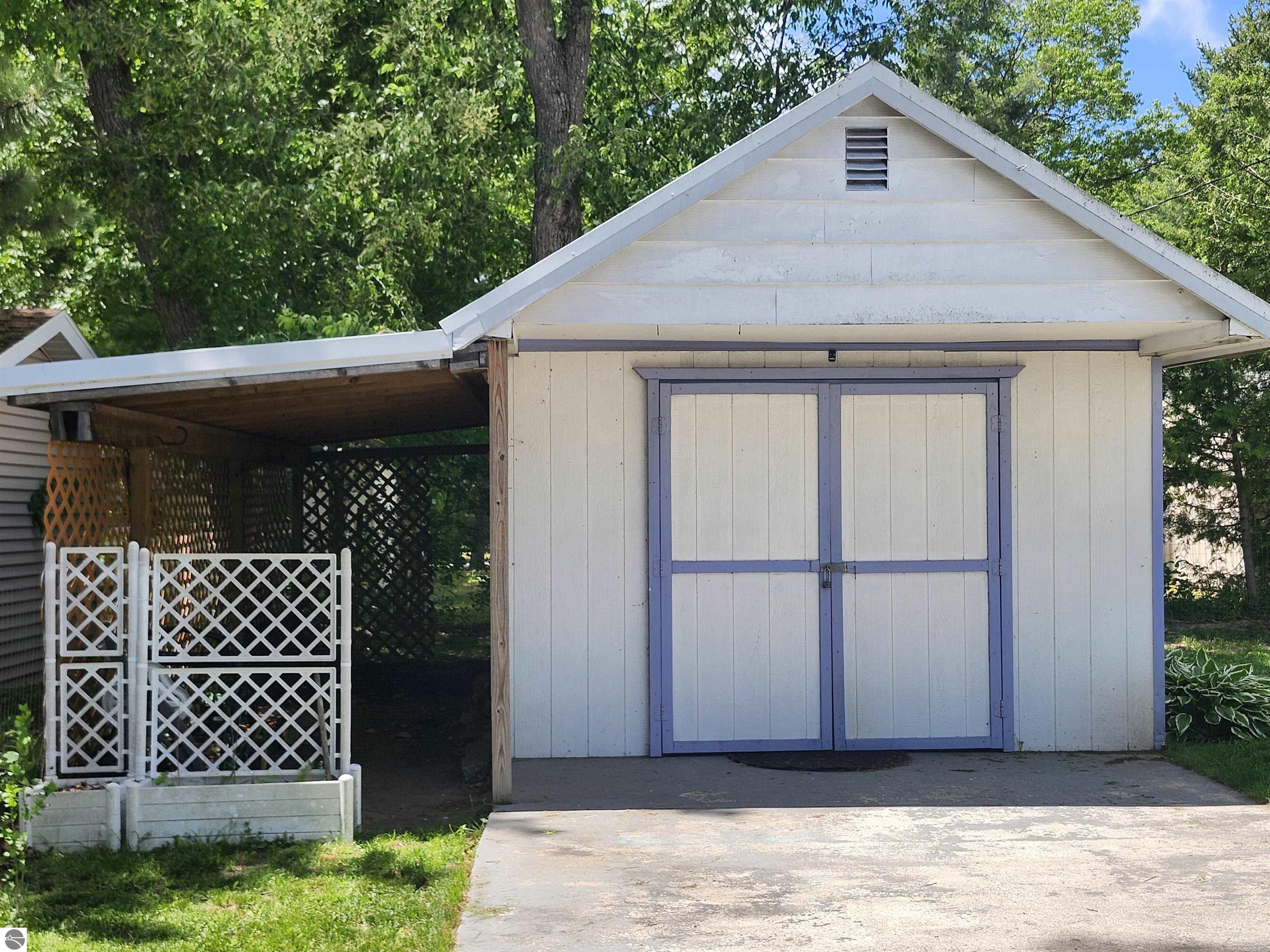 1321 Fletcher Street, National City, MI 48748 — Photo 2