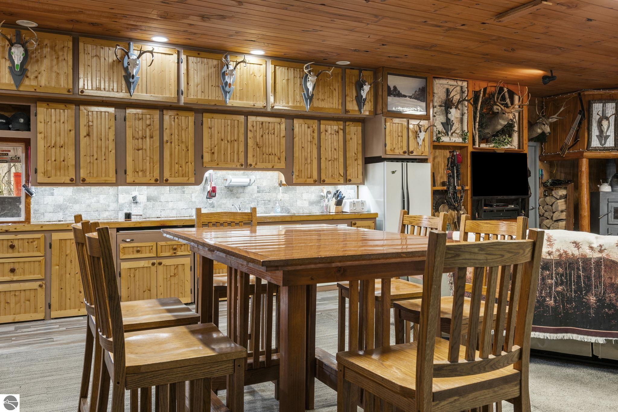 11486 Old Us Hwy 131, Fife Lake, MI 49633 — Photo 22