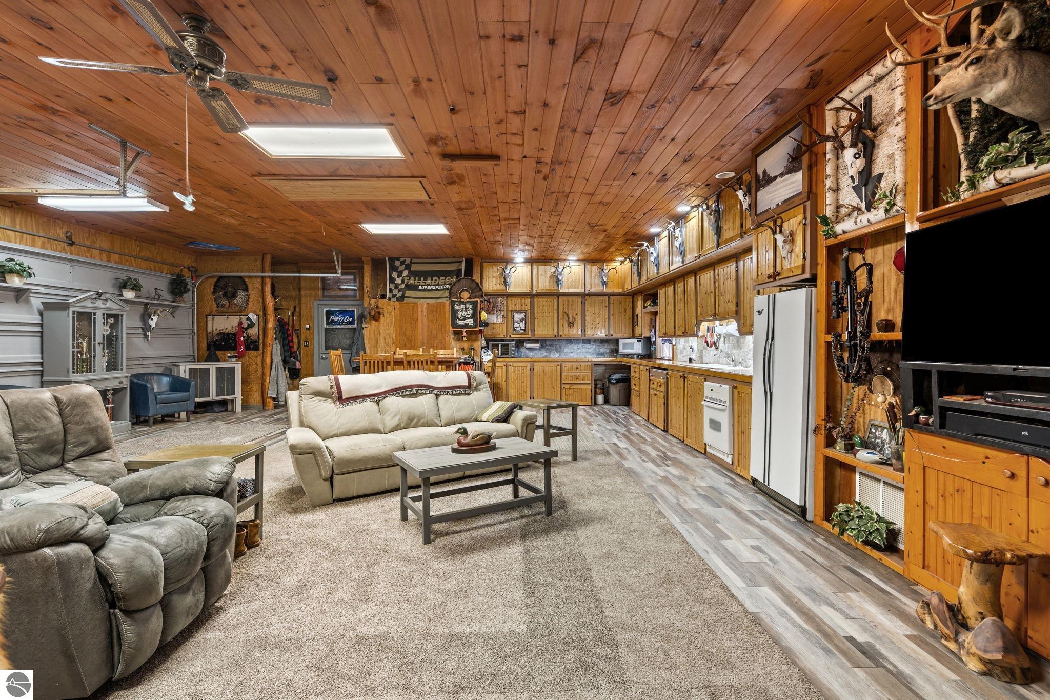 11486 Old Us Hwy 131, Fife Lake, MI 49633 — Photo 34