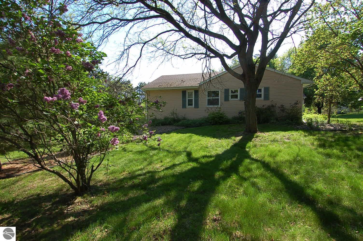 134 Doral Drive, Cadillac, MI 48640 — Photo 25