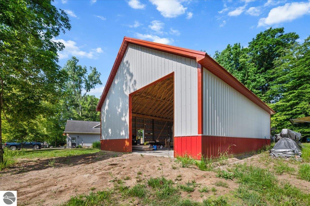 10234 Lakeside Drive, Perrinton, MI 48871 — Photo 5