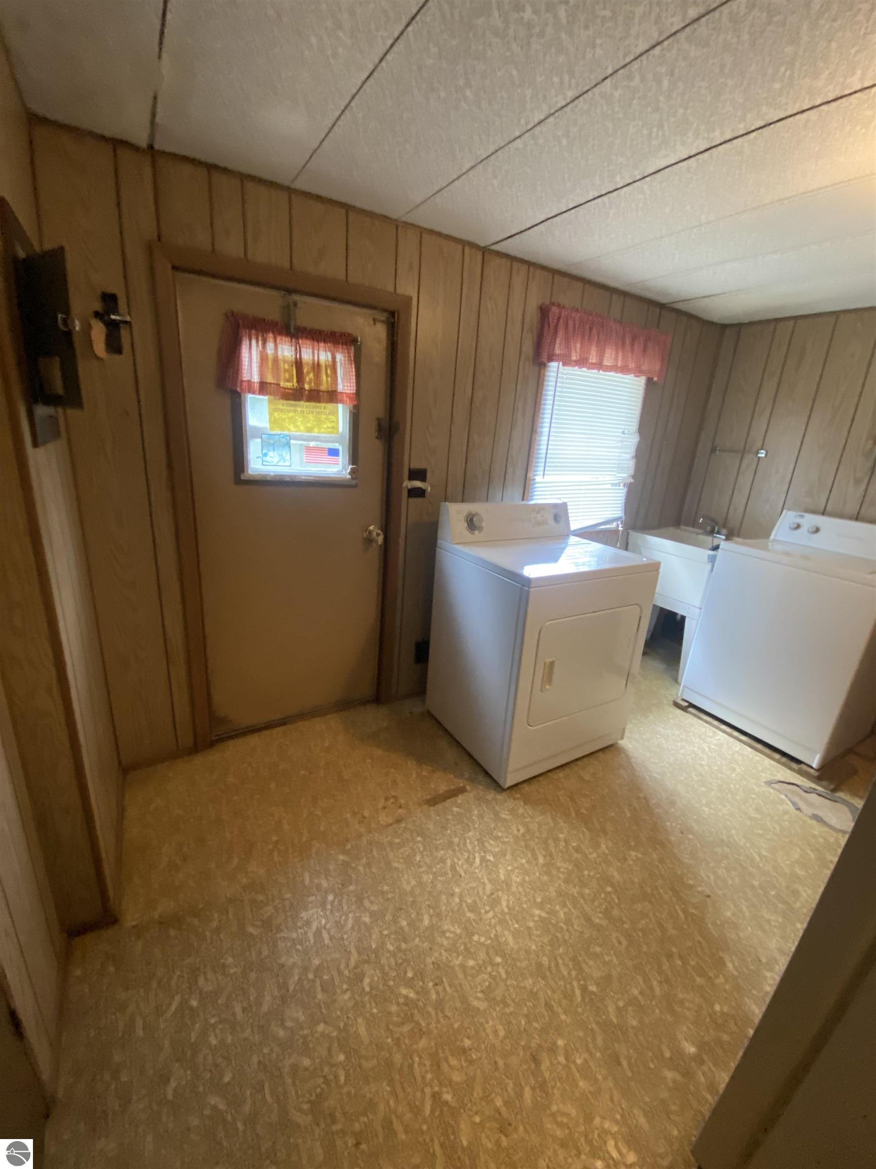 1961 Country Lane, Weidman, MI 48893 — Photo 21