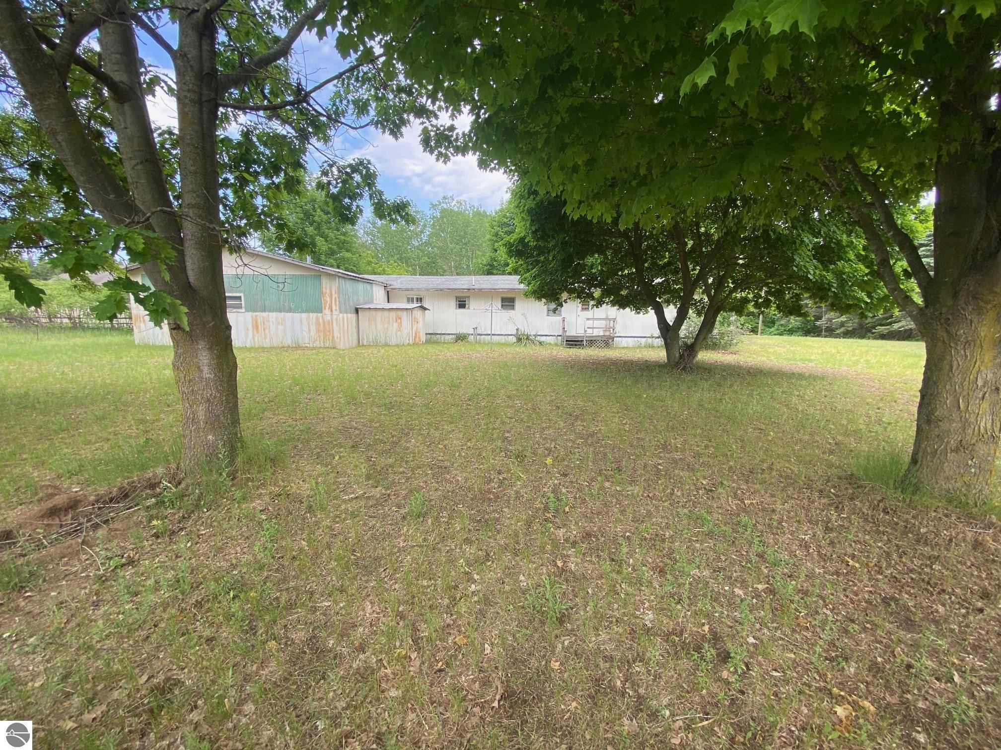 1961 Country Lane, Weidman, MI 48893 — Photo 5