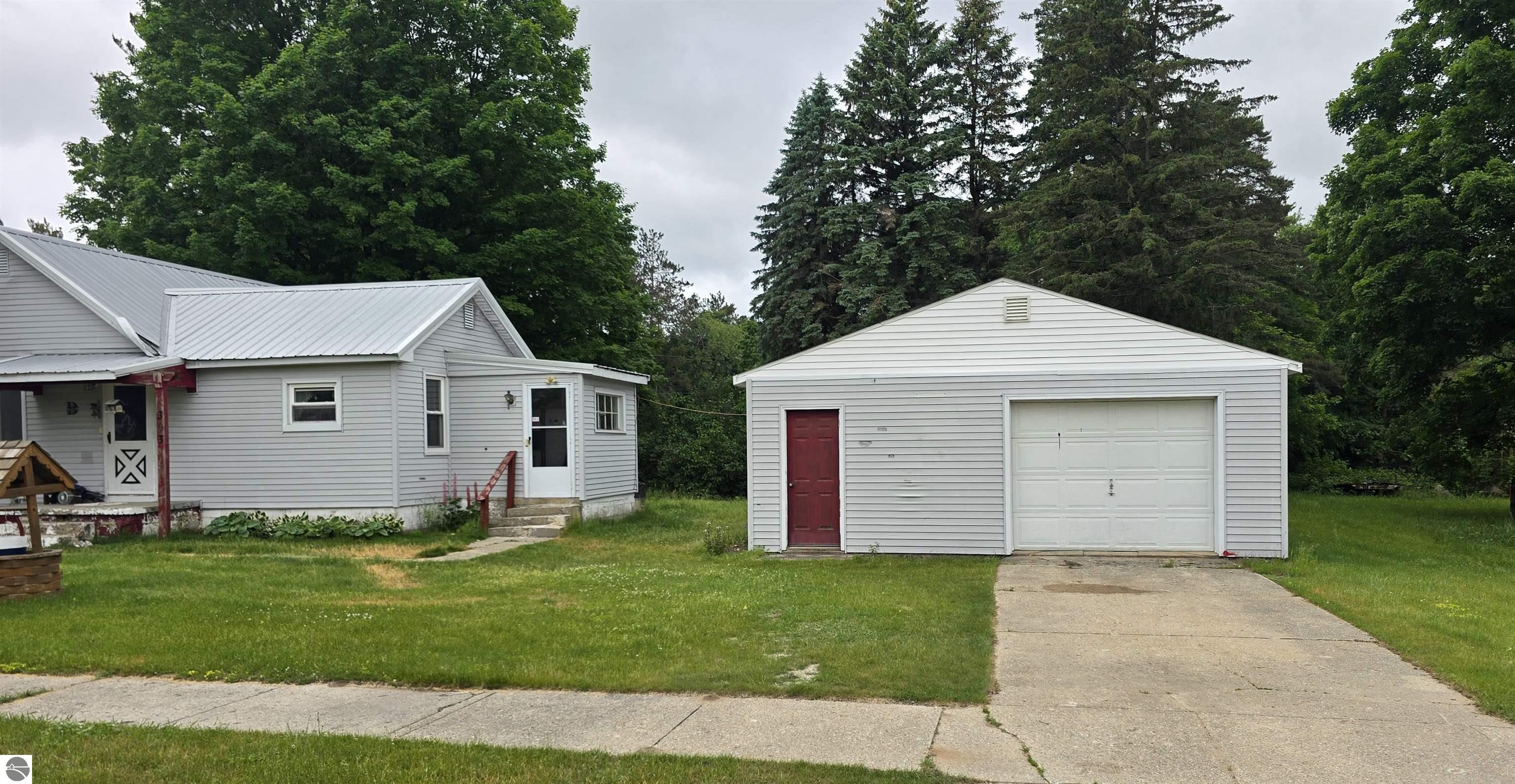 303 Jefferson Street, Mancelona, MI 49659 — Photo 2