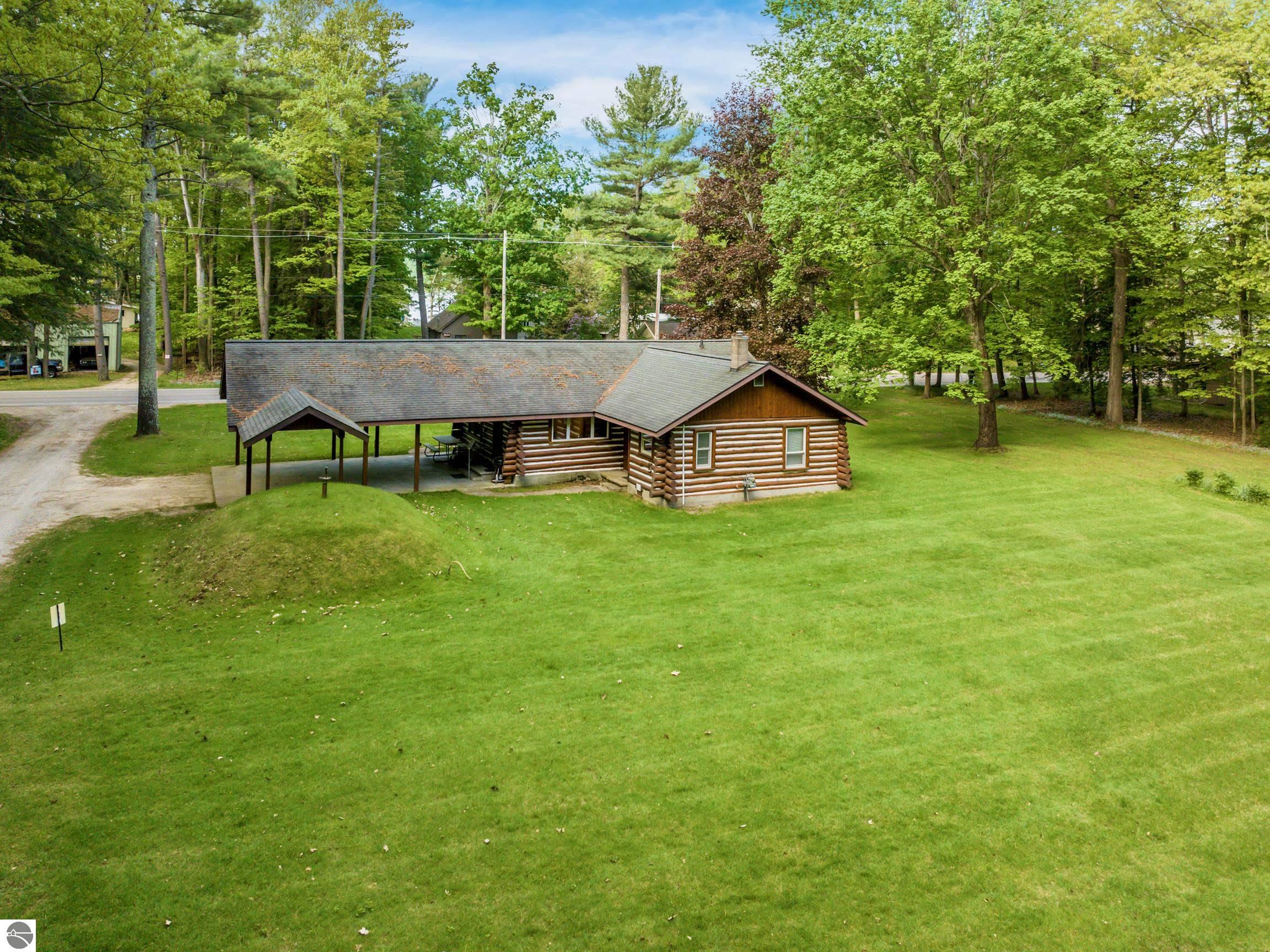 8646 Deadstream Road, Honor, MI 49640 — Photo 24