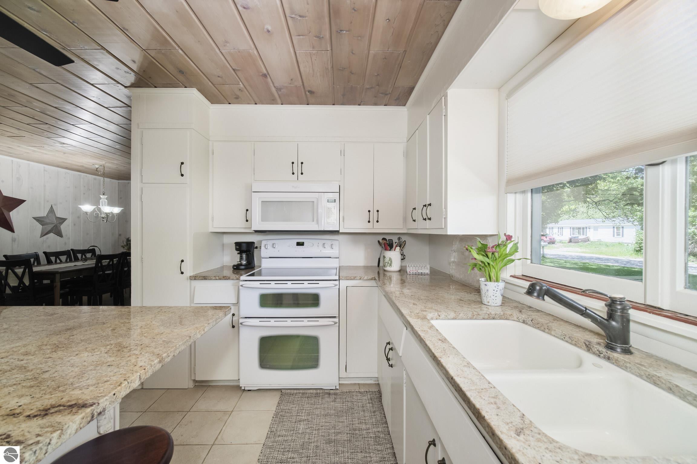 7247 Severence Street, Benzonia, MI 49616 — Photo 16