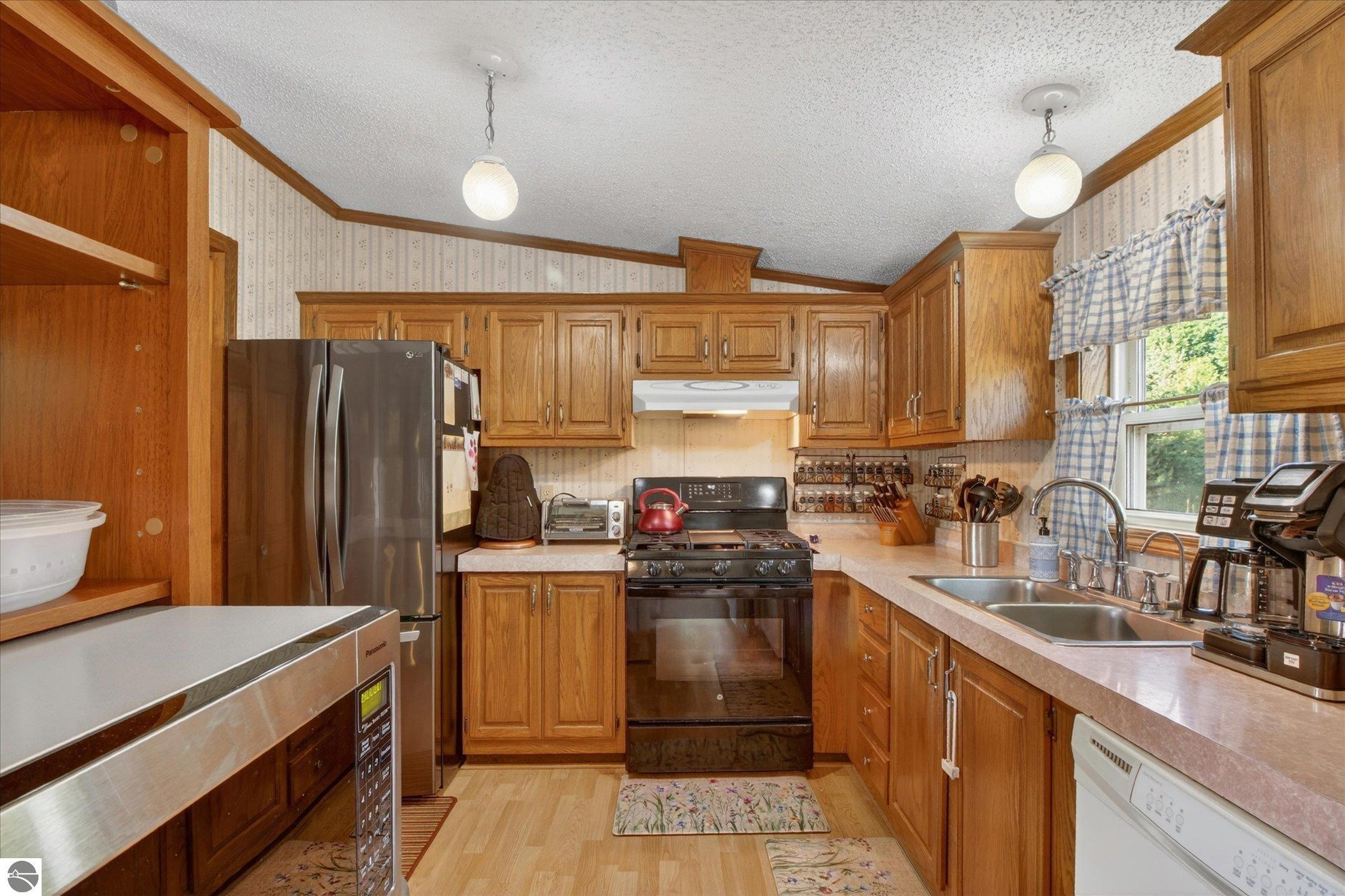 3333 N Ferris Road, Sumner, MI 48889 — Photo 11