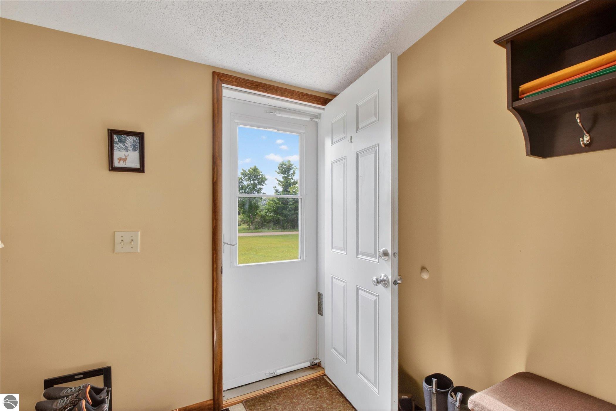 3333 N Ferris Road, Sumner, MI 48889 — Photo 3