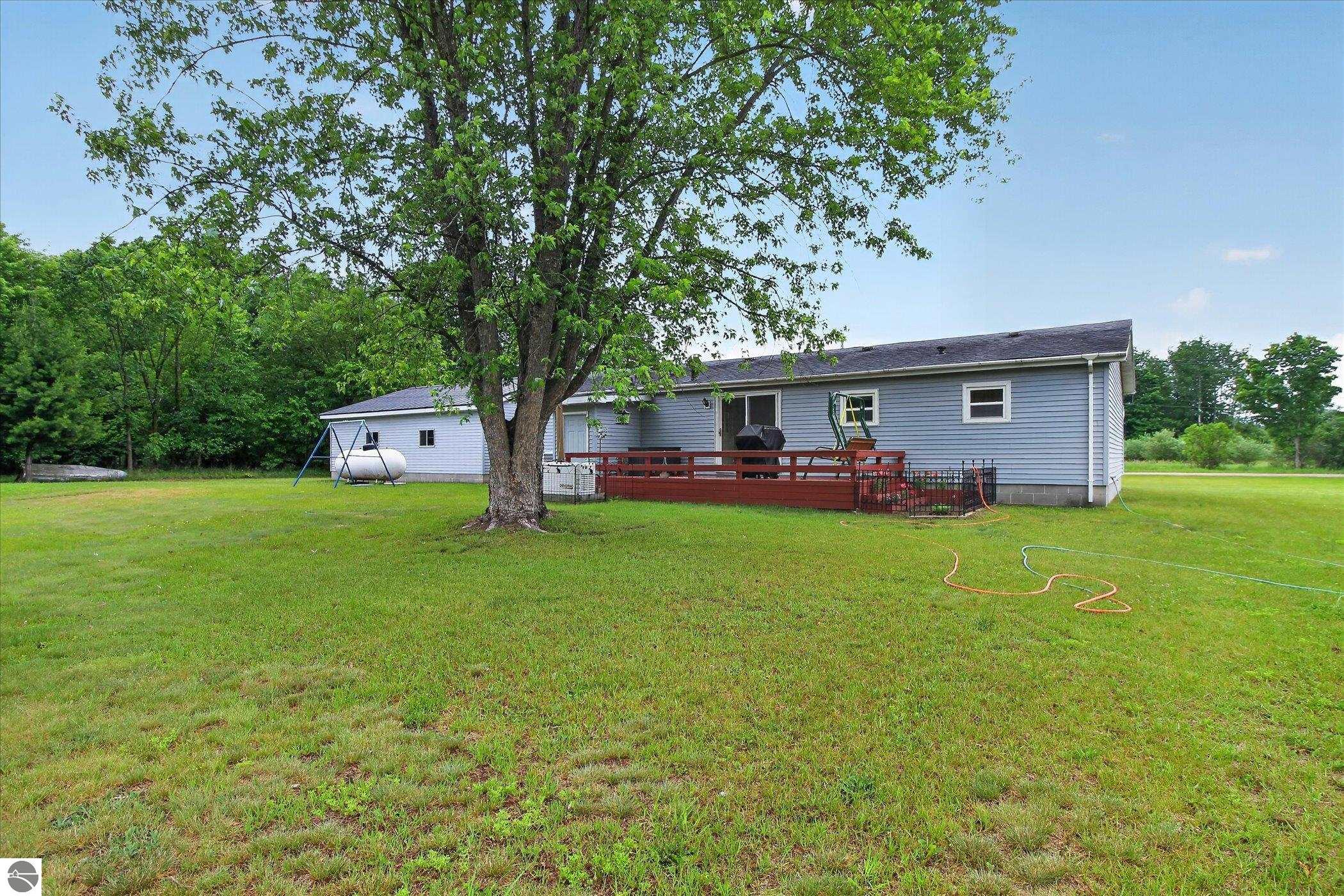 3333 N Ferris Road, Sumner, MI 48889 — Photo 35