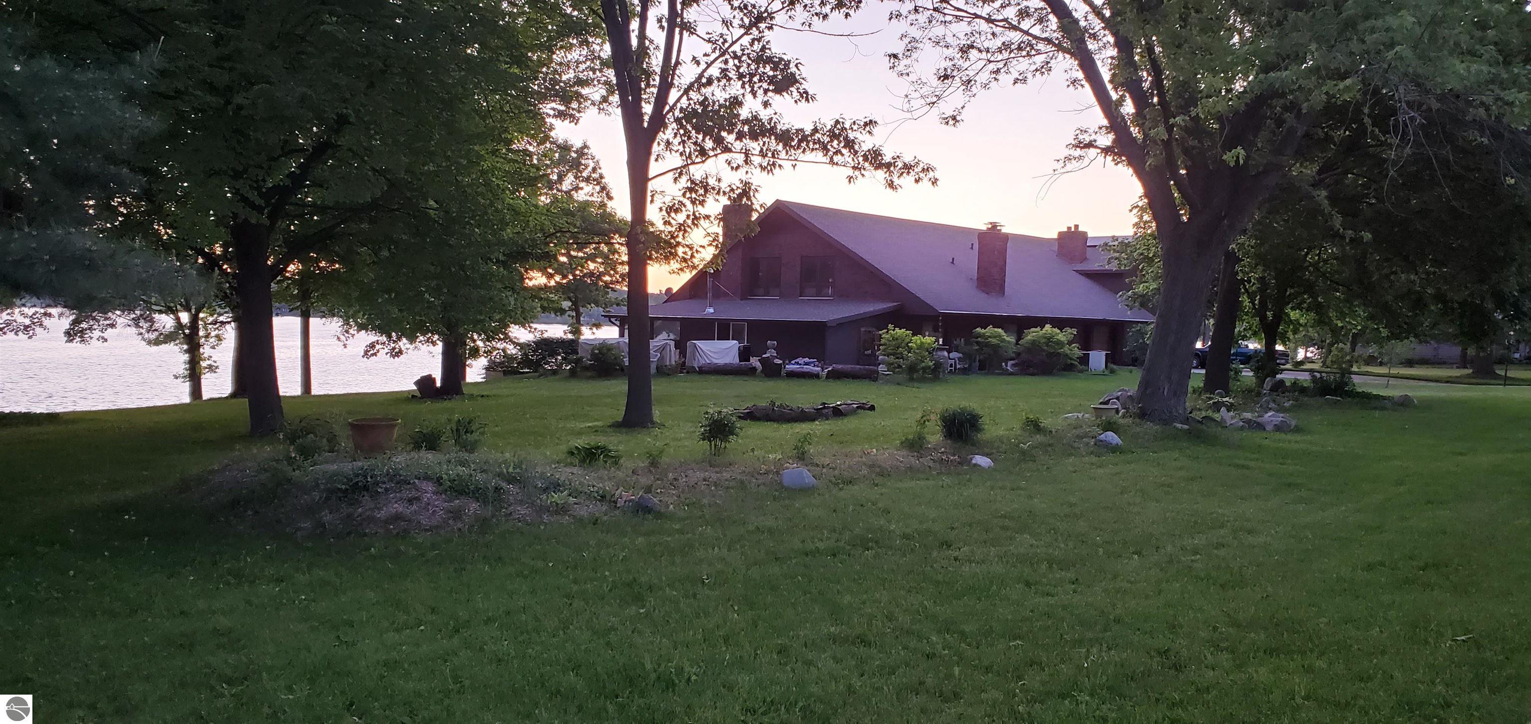 1084 Clubhouse Drive, Lake Isabella, MI 48893 — Photo 22