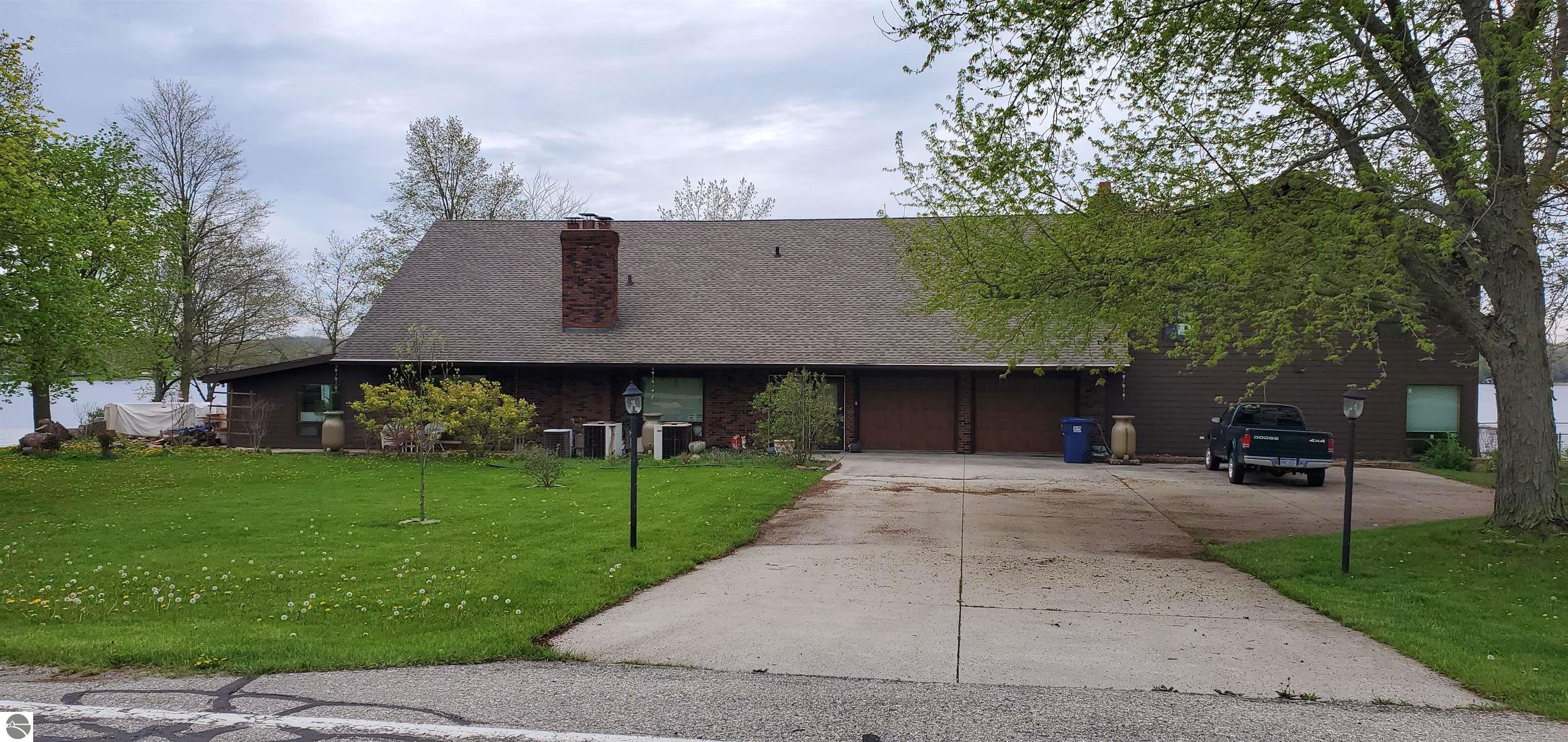 1084 Clubhouse Drive, Lake Isabella, MI 48893 — Photo 24