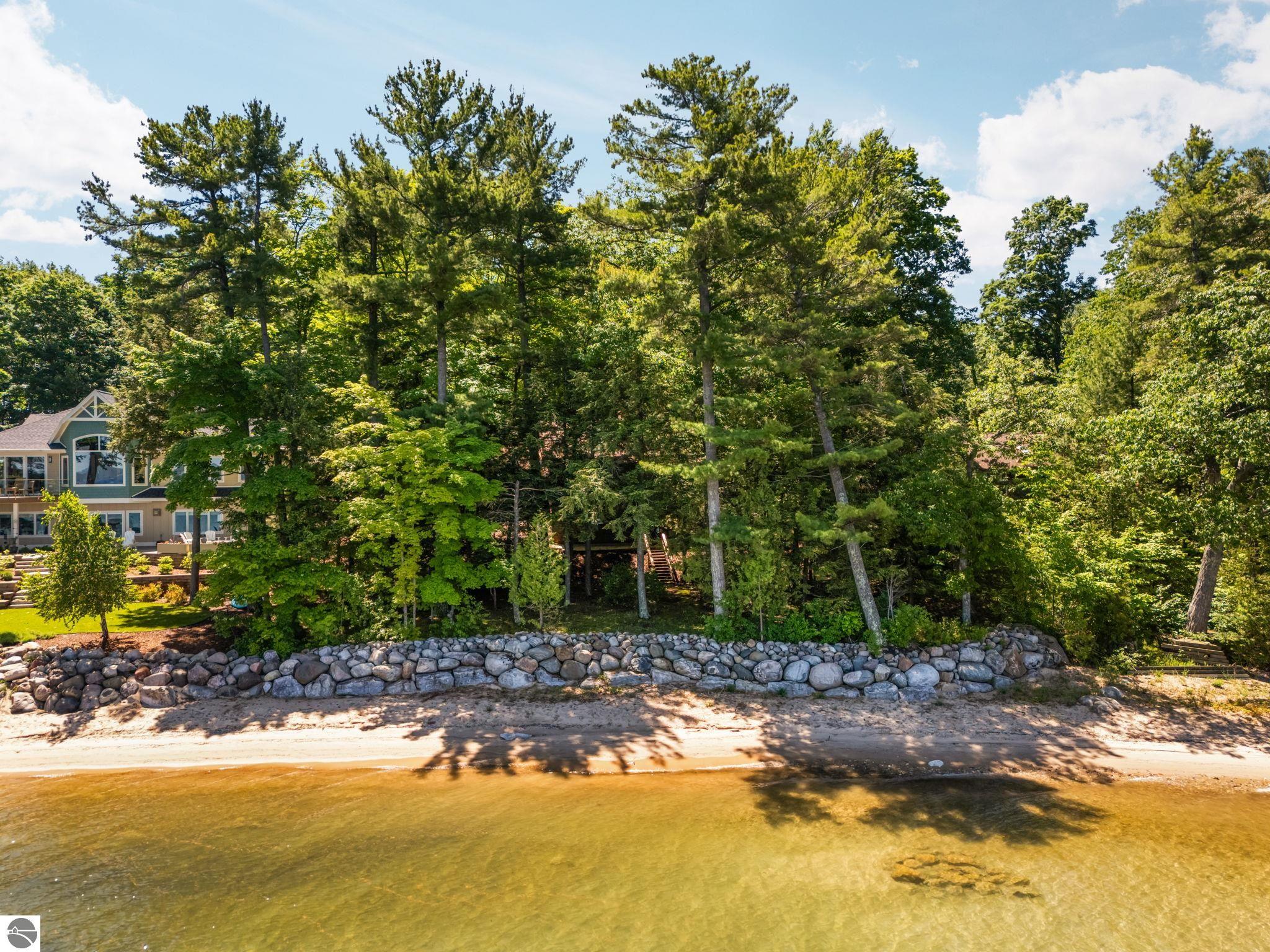 3929 Bay Valley Drive, Williamsburg, MI 49690 — Photo 2