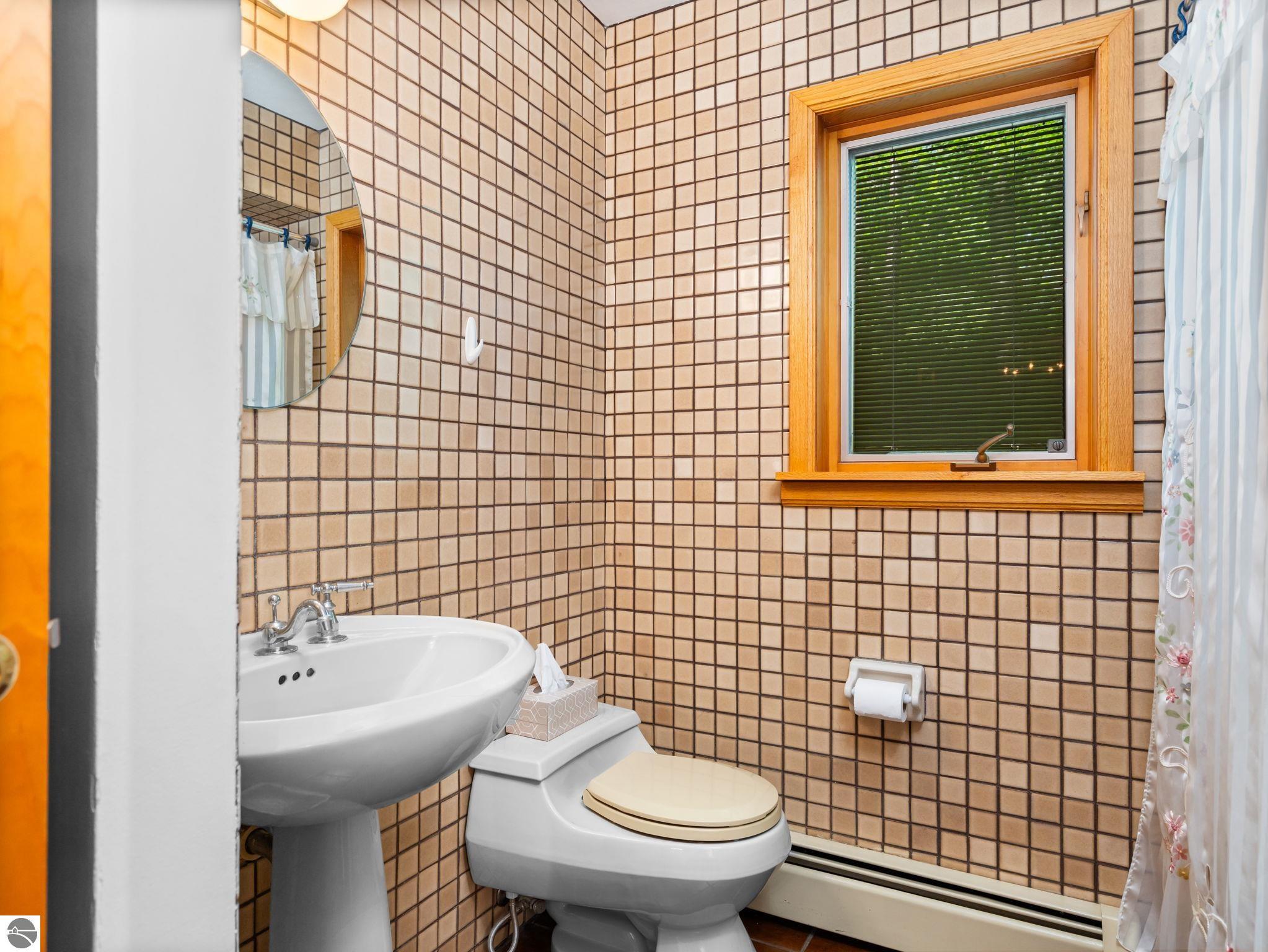 3929 Bay Valley Drive, Williamsburg, MI 49690 — Photo 15