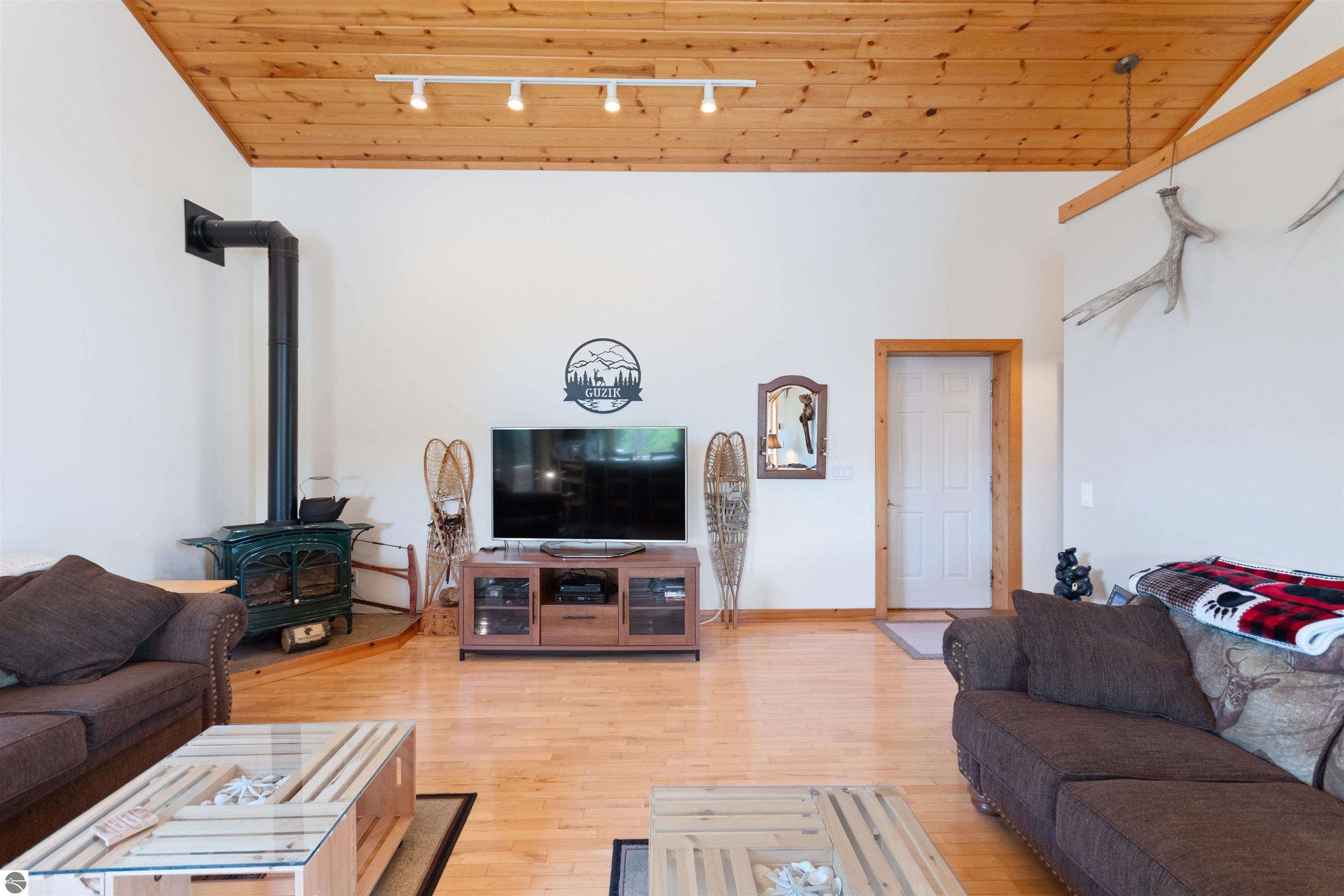 345 N Twin Pines Drive, Lake Leelanau, MI 49653 — Photo 22
