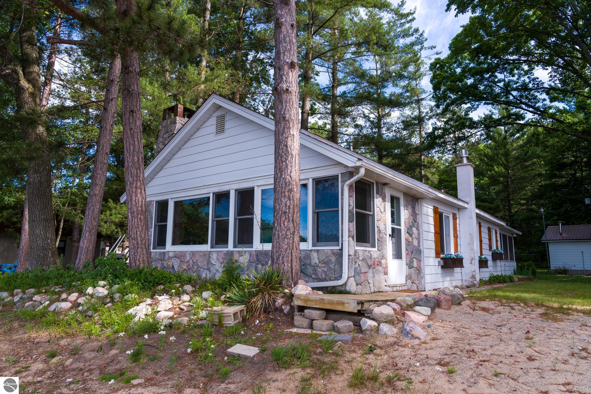 10921 N Shore Drive, Lake, MI 48632 — Photo 15