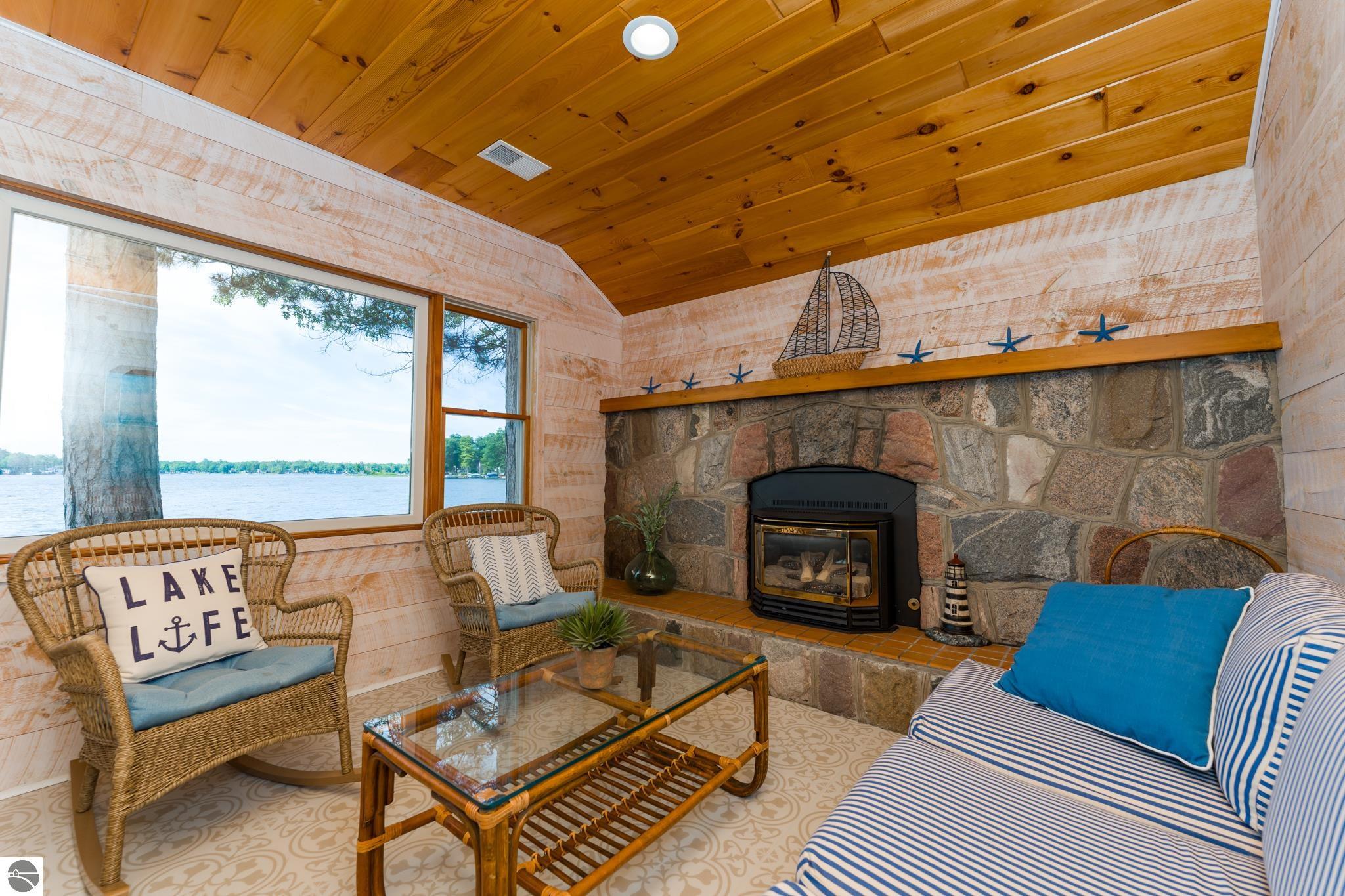 10921 N Shore Drive, Lake, MI 48632 — Photo 4