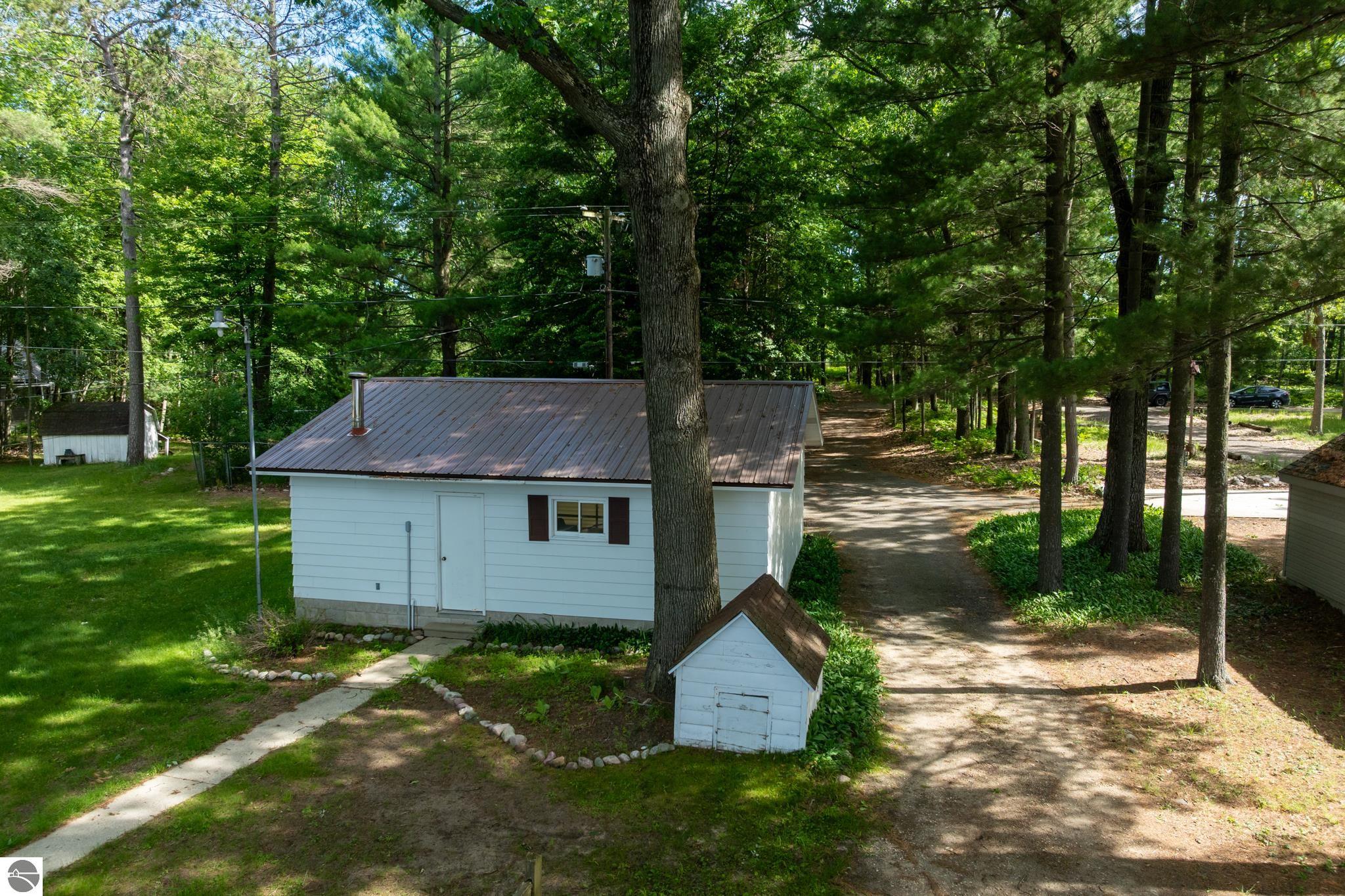 10921 N Shore Drive, Lake, MI 48632 — Photo 55