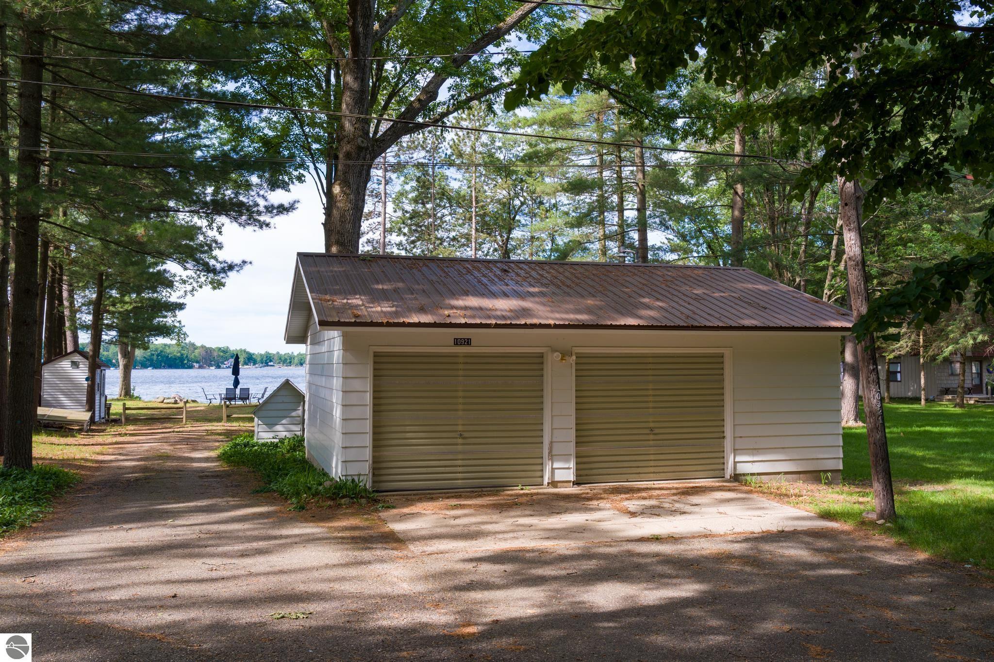 10921 N Shore Drive, Lake, MI 48632 — Photo 56